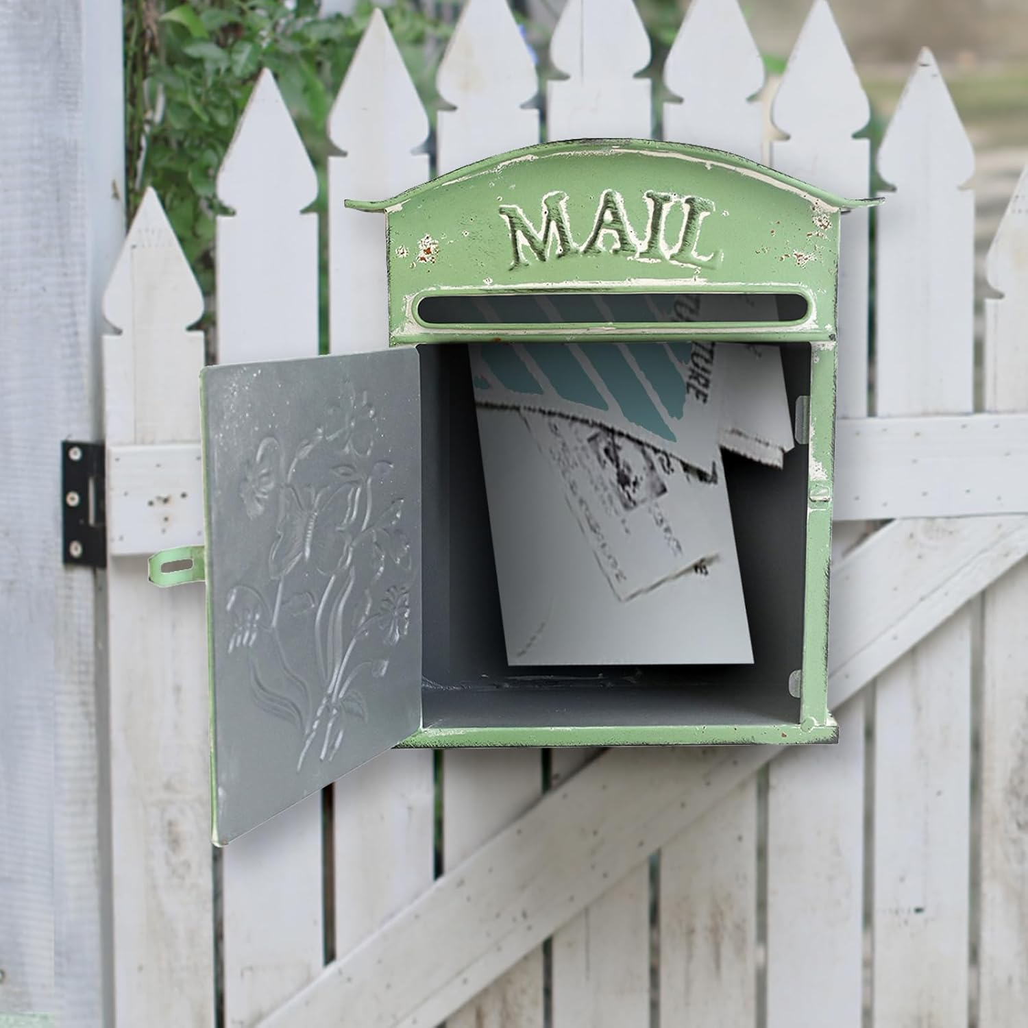 BIG FORTUNE Wall Mount Mailbox for House Outside Vintage Metal Door Mailbox Antique Style Nostalgic Charm Home Decor Garden Vintage English Cottage Decor Green