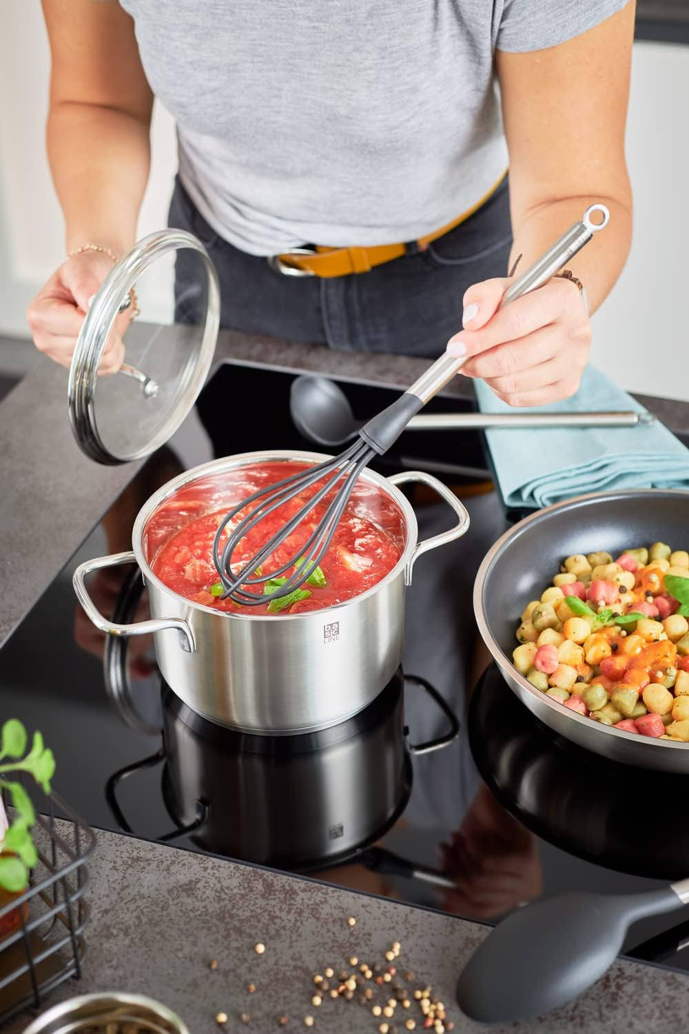 Rösle Basics Line Egg whisk with 12 in. Stainless Steel Handle