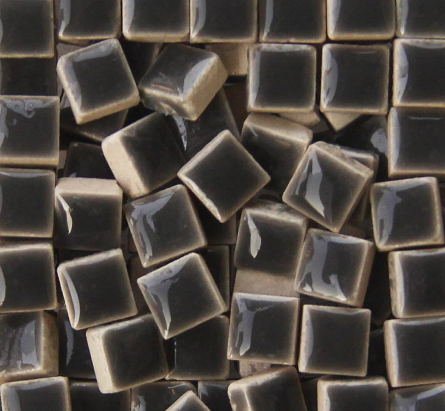 PINUO&KE 200 Pieces / 200 g Mosaic Tiles Square Shapes 0.4x0.4 inch Square Ceramic Mosaic Mosaic Glass Pieces for Home Decoration or DIY Crafts - Dark Grey