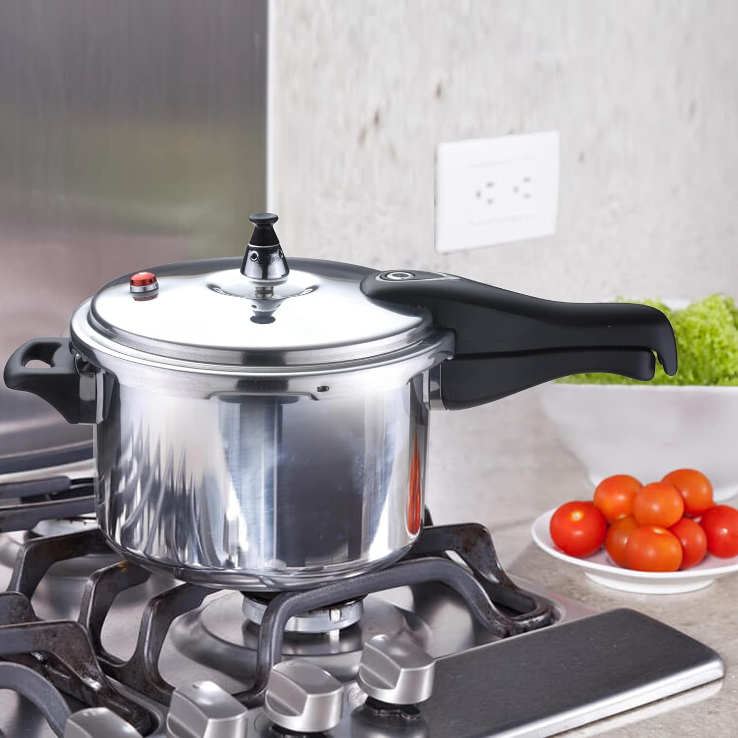 Bene Casa BC61421 4 qt Aluminum Pressure Cooker