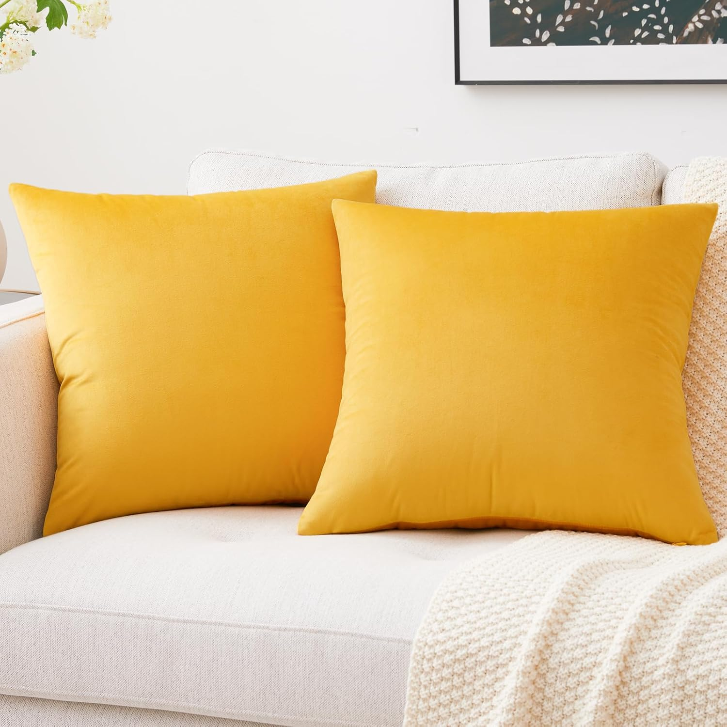 Deconovo Pack of 2 Velvet Pillow Covers Decorative Square Pillowcase Soft Solid Cushion Case for Home Decor Girl's Bedroom, Lemon Yellow, 26 x 26 inch