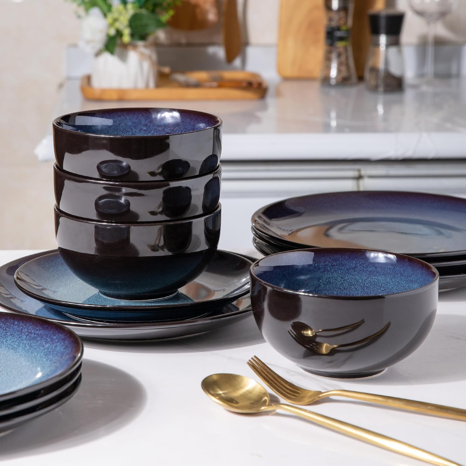 LERATIO Ceramic Dinnerware Sets for 4,Stoneware Coupe Plates and Bowls Sets,Highly Chip and Crack Resistant | Dishwasher & Microwave & Oven Safe Dishes set,Reactive Glaze Dinnerware- Service for 4
