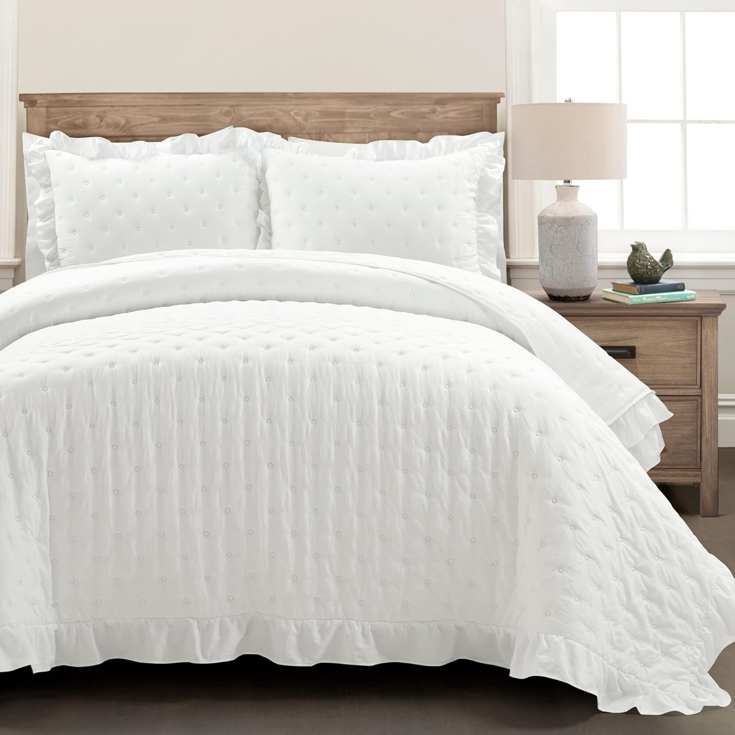 Reyna Ruffle Reversible Oversized Quilt White 3Pc Set King