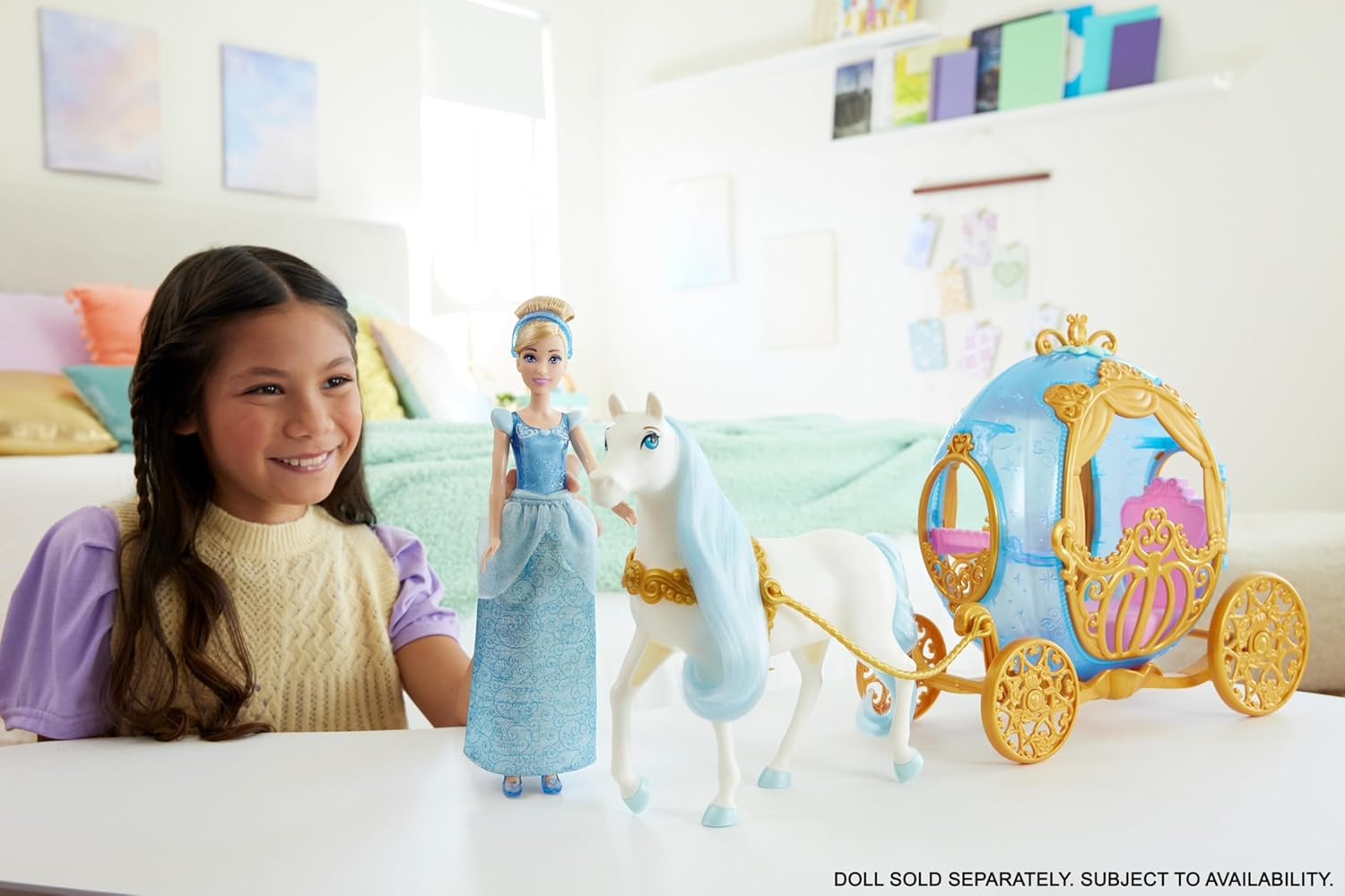 Disney Princess Cinderella’s Rolling Carriage & Horse with Brushable Mane & Tail