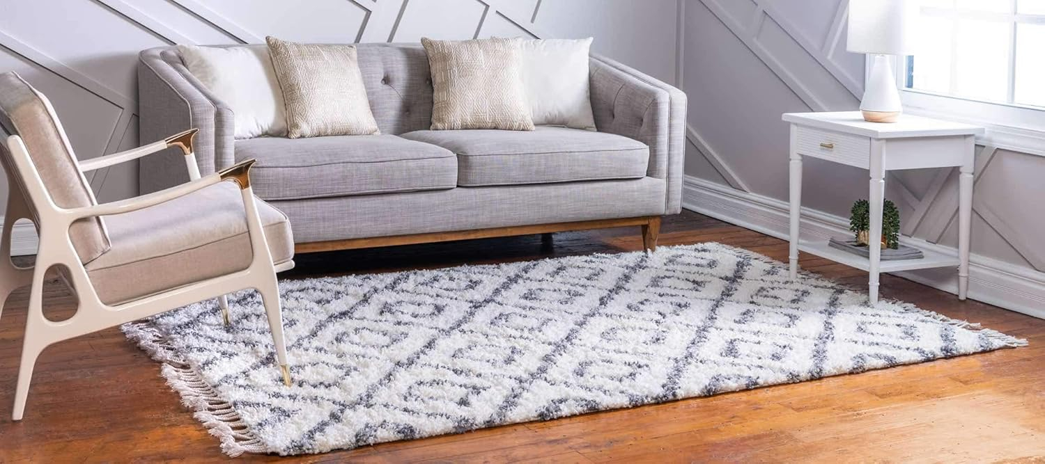 Unique Loom Hygge Shag Collection Area Rug - Diamond (5' 1" x 8' Rectangle, Ivory/ Gray)