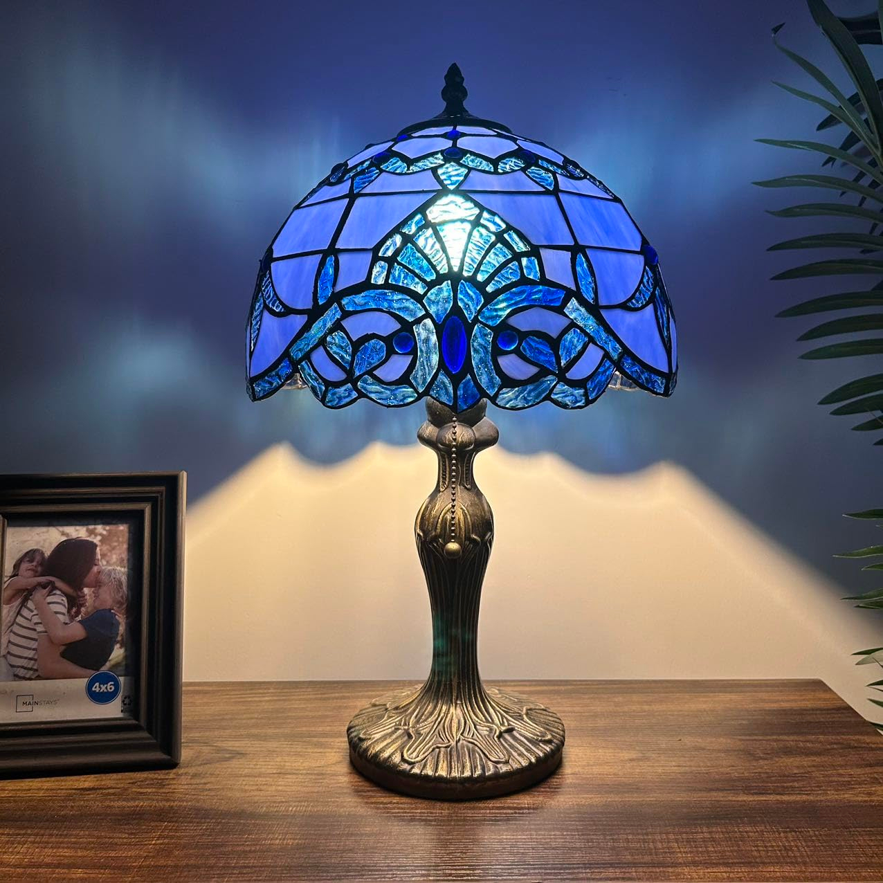 Tiffany Table Lamp Blue Stained Glass Baroque Style Lavender LED Bulb Included for Living Room Bedroom Bedside 12'W*19"H