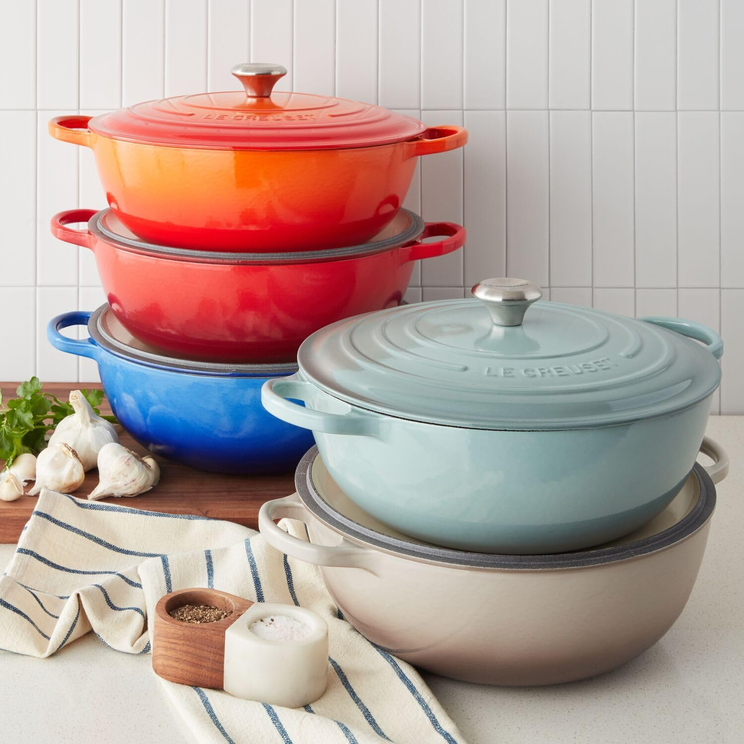 Le Creuset Signature Cast Iron Chef's Oven, 7.5qt, Flame