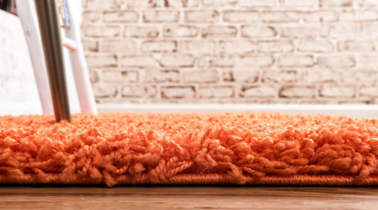 Unique Loom Solid Shag 2 x 6 (ft) Loomed Polypropylene Tiger Orange Rectangular Indoor Solid Runner rug