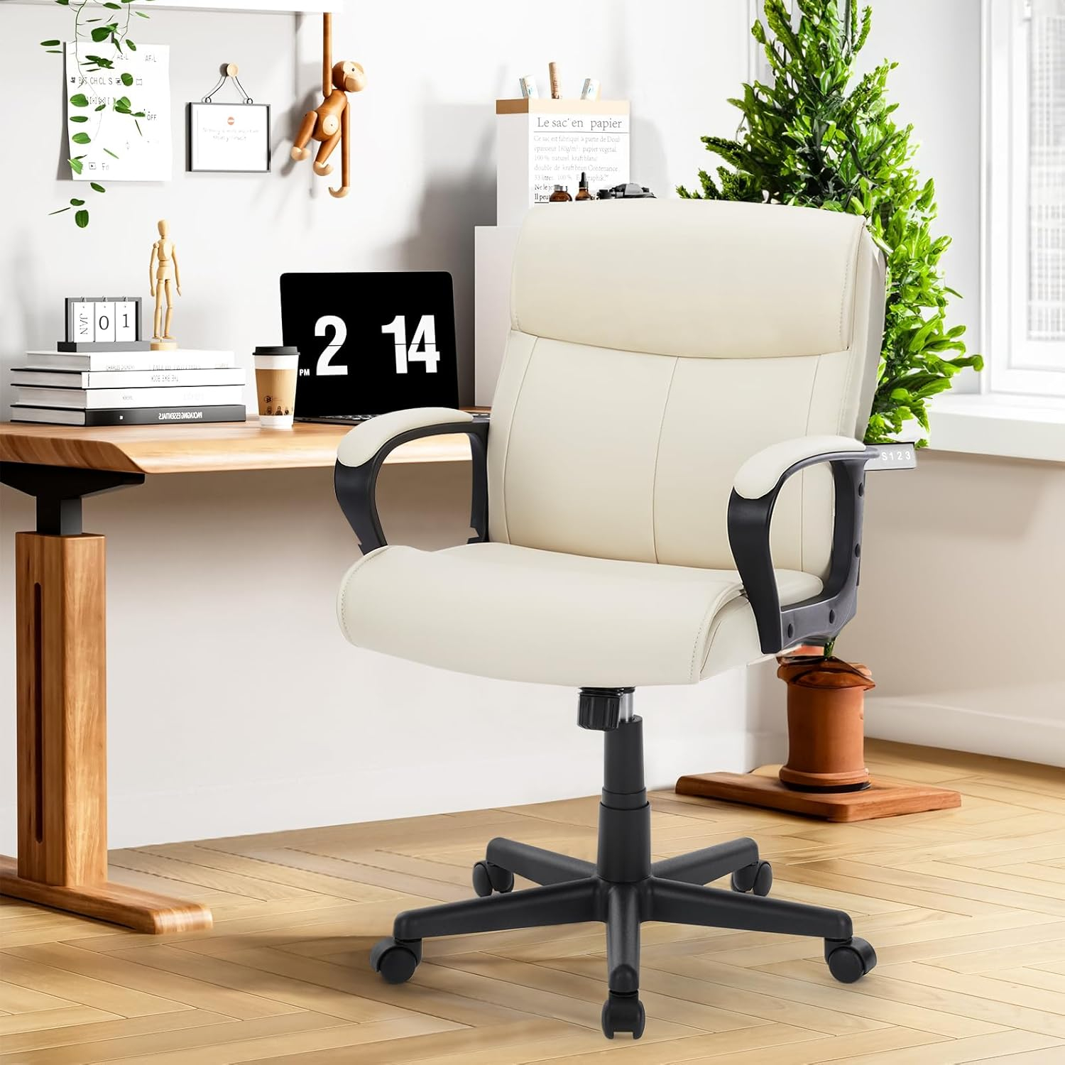 Executive Office Chair with Padded Armrests Adjustable Height, 360-Degree Swivel, Lumbar Support, PU Leather, Cream
