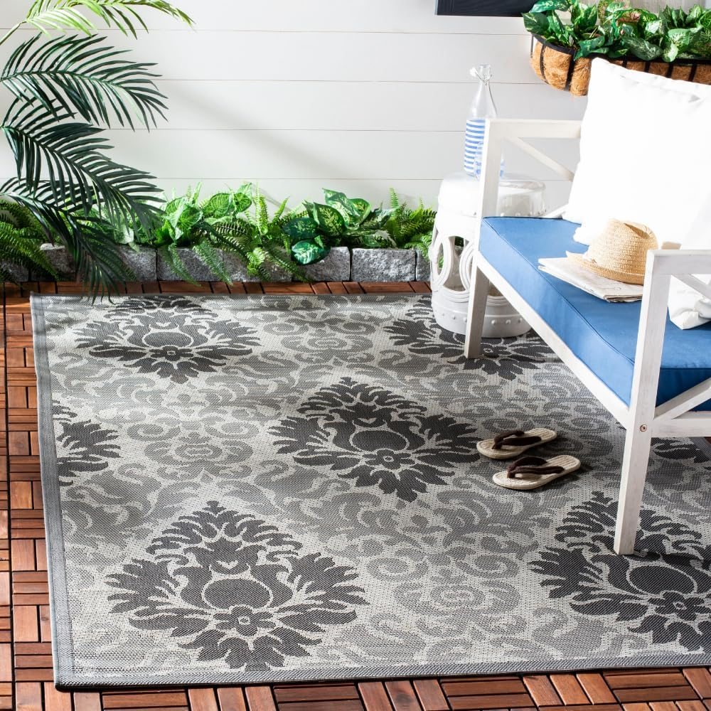 SAFAVIEH Courtyard Jennifer Damask Indoor/Outdoor Area Rug, Light Grey/Anthracite, 4' x 5'7"