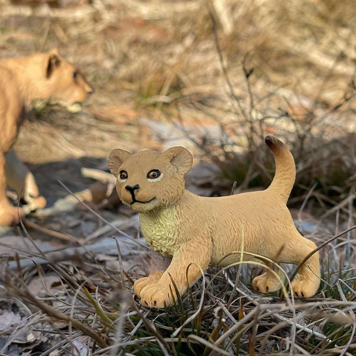 Safari Ltd. Lion Cub Figurine - Lifelike 2.35" Wildlife Figure - Educational Toy for Boys, Girls, and Kids Ages 3+