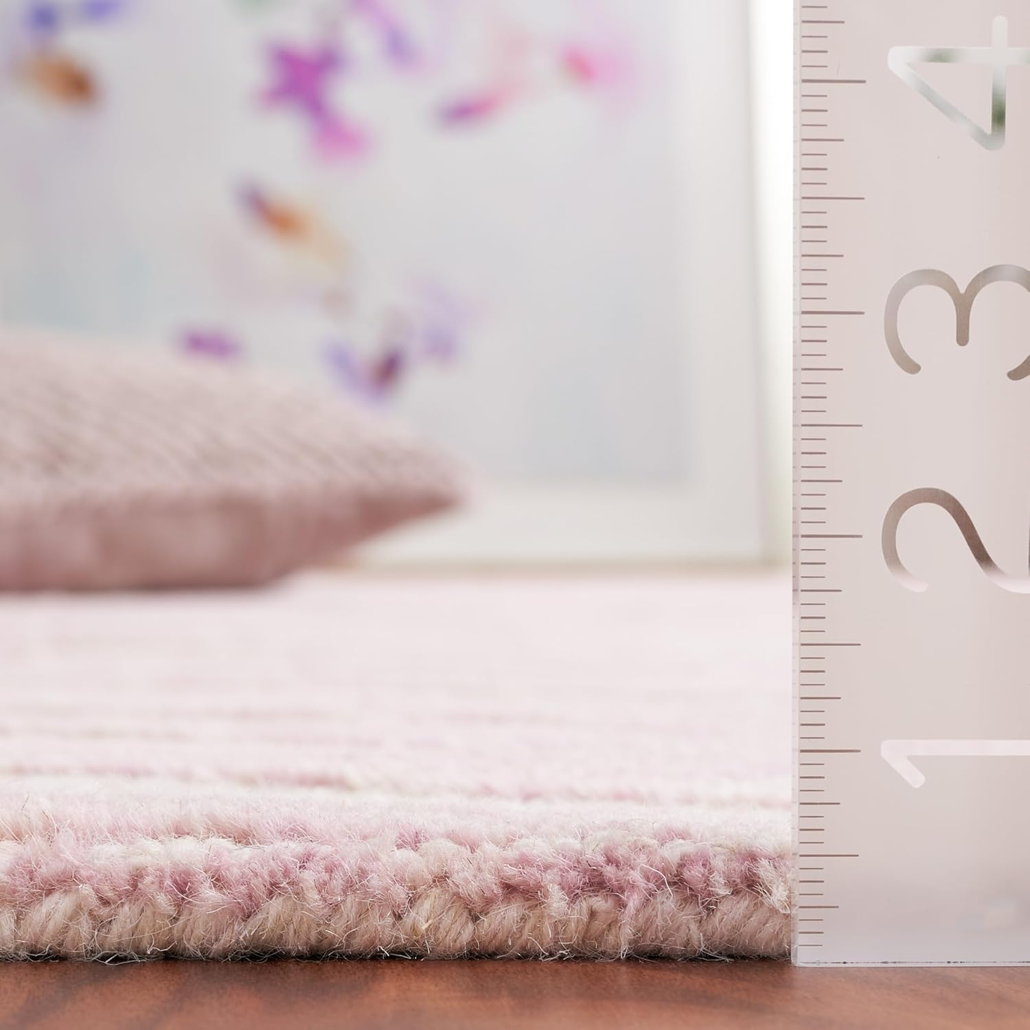 Handmade Tufted Pink/Ivory Wool 4' x 6' Rectangular Rug