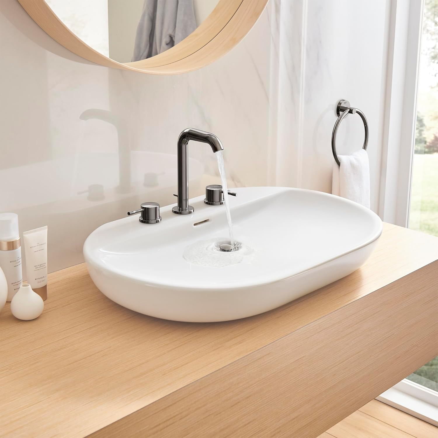 Essence New Widespread Bathroom Faucet with Drain Assembly