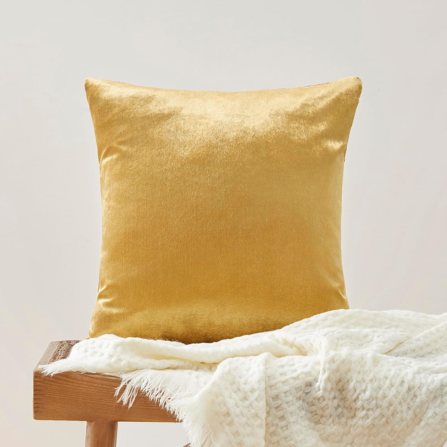 GIGIZAZA Gold Velvet Decorative 20x20 Throw Pillow Covers for Sofa Bed 2 Pack Soft Cushion Cover