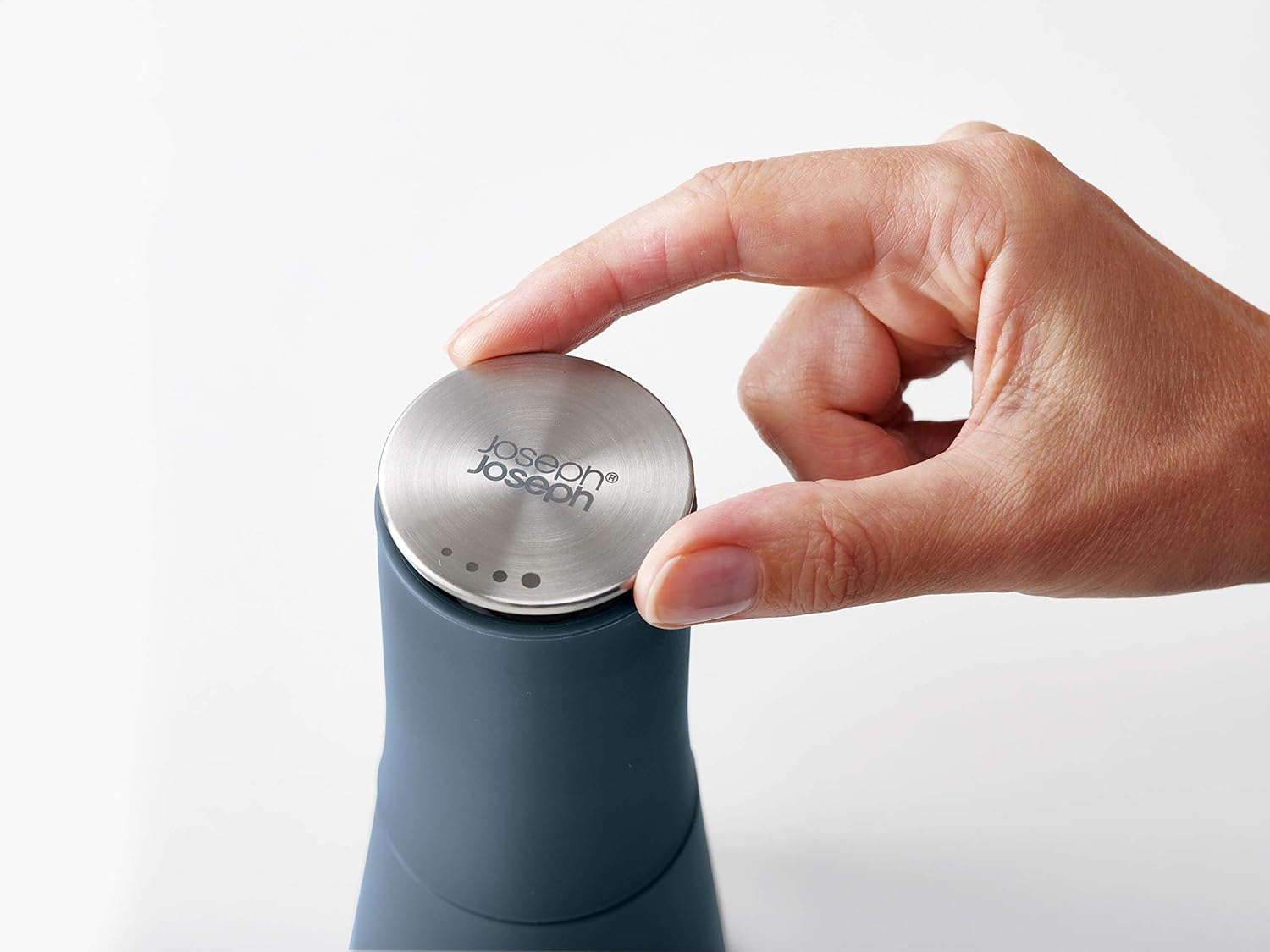 Sky Blue and Dark Blue Non-Spill Salt and Pepper Mill Set