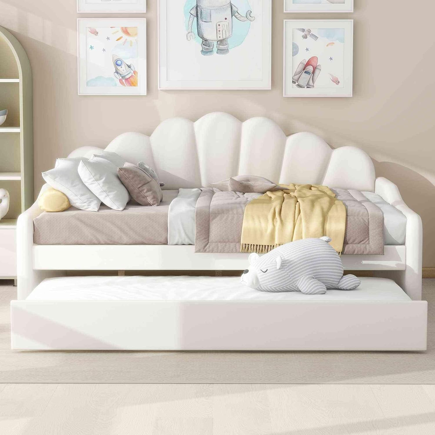 ATY Full Size Upholstery Daybed with Trundle and Backrest, Shall Shaped Bedframe, Sofa Design, for Bedroom, Guestroom, Small Space, Beige