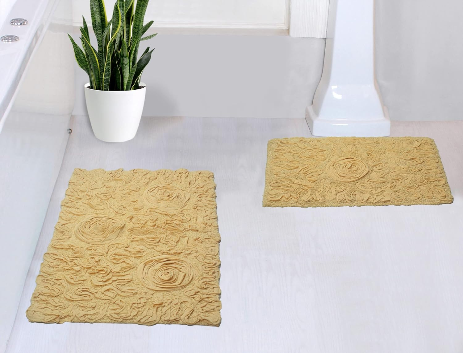 Yellow Cotton Tufted Bath Rug Set with Floral Design