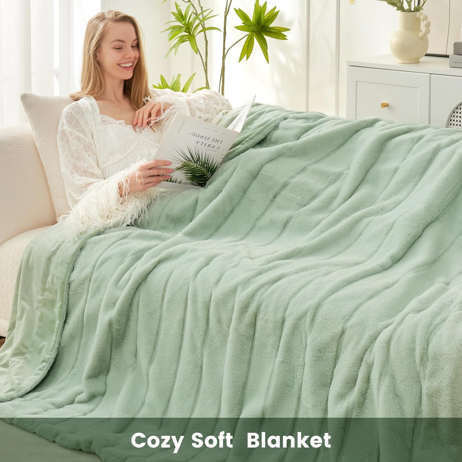 Cozy Bliss Cozy Bliss Faux Fur Throw Blanket Plush Soft Winter Blanket For Sofa Couch, Bedroom, And Living Room