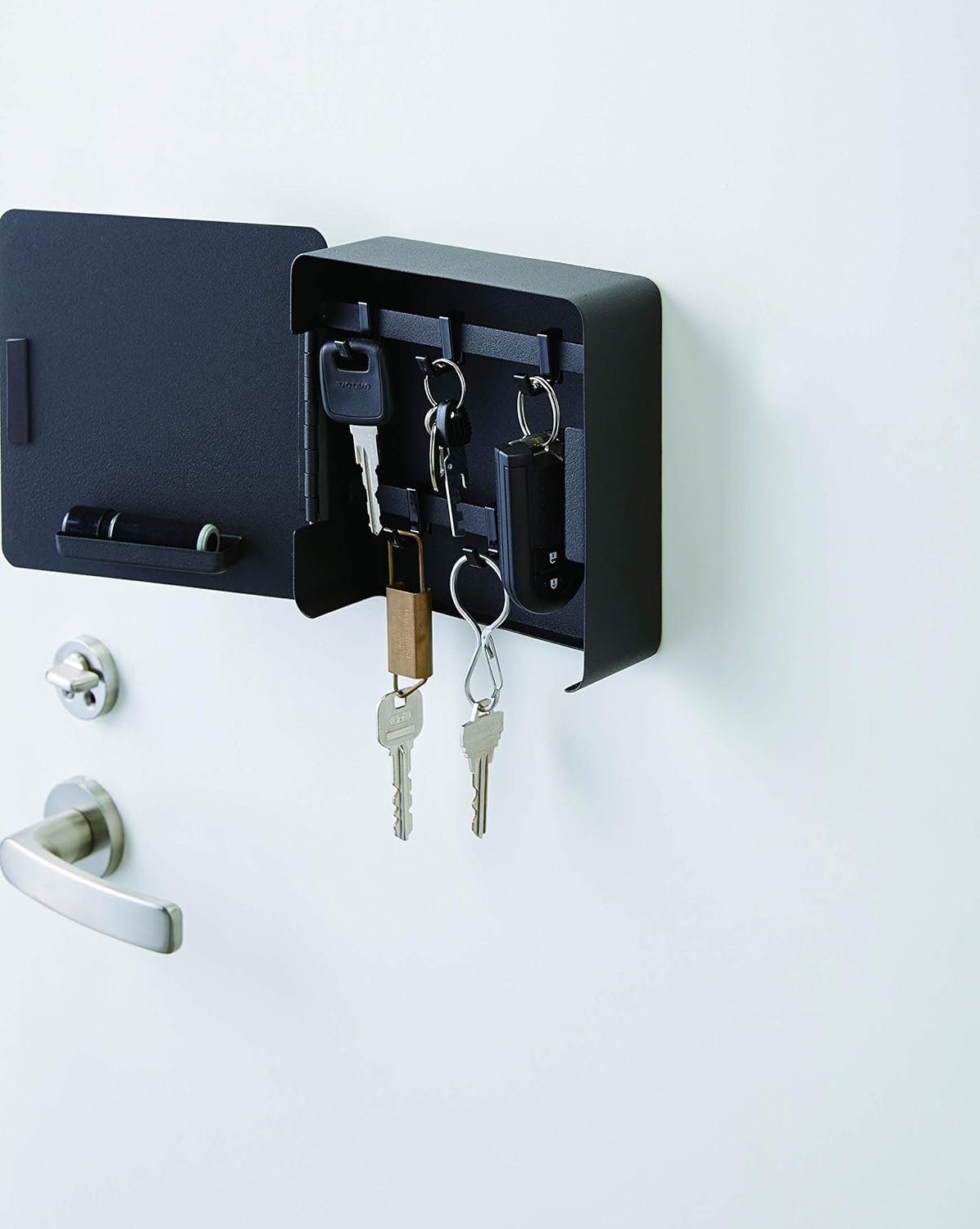 Black Steel Magnetic Wall-Mounted Key Cabinet