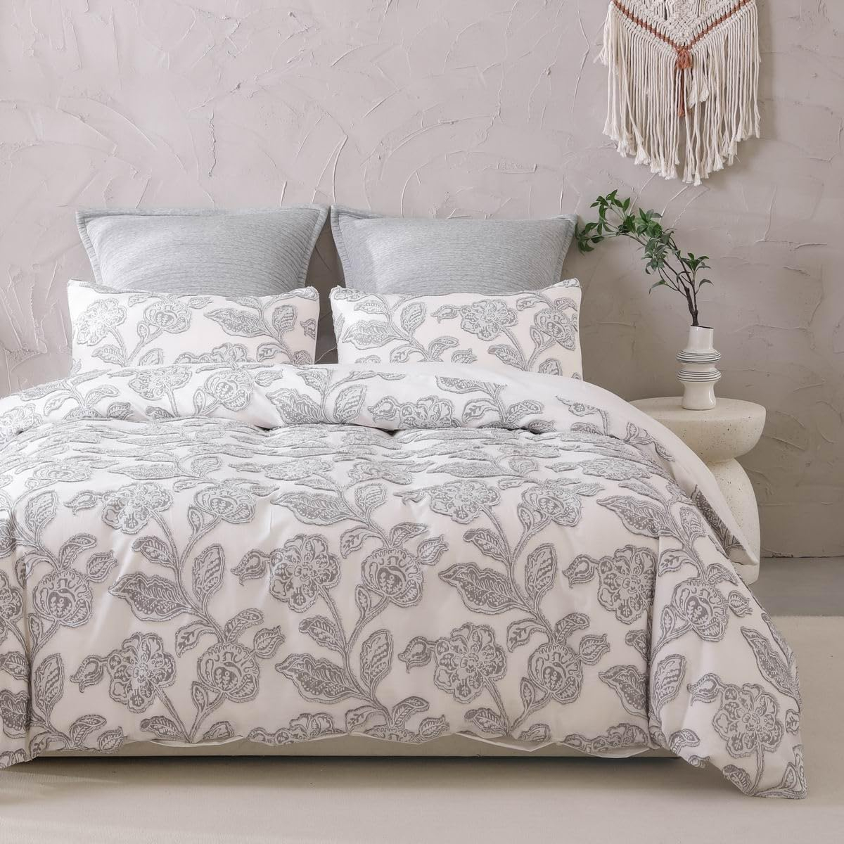 MeadowPark Cotton Clipped Jacquard Jacobean Floral Duvet Cover Set