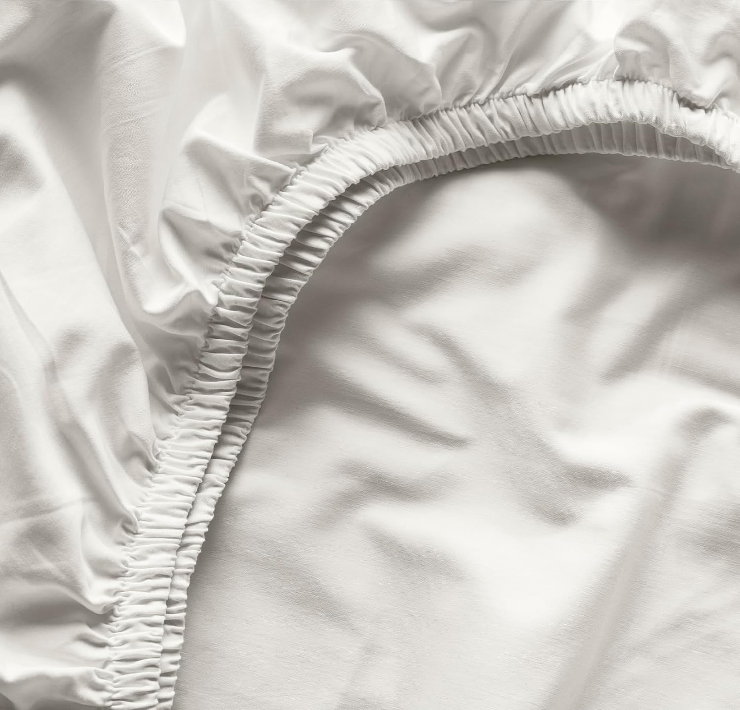 Boll & Branch Signature Hemmed Fitted Baby Crib Sheet for Boys and Girls - One Size, White - Toxin-Free, Soft, 100% Organic Cotton - Top-Stitched Elastic Band, Secure Fit for Standard Cribs