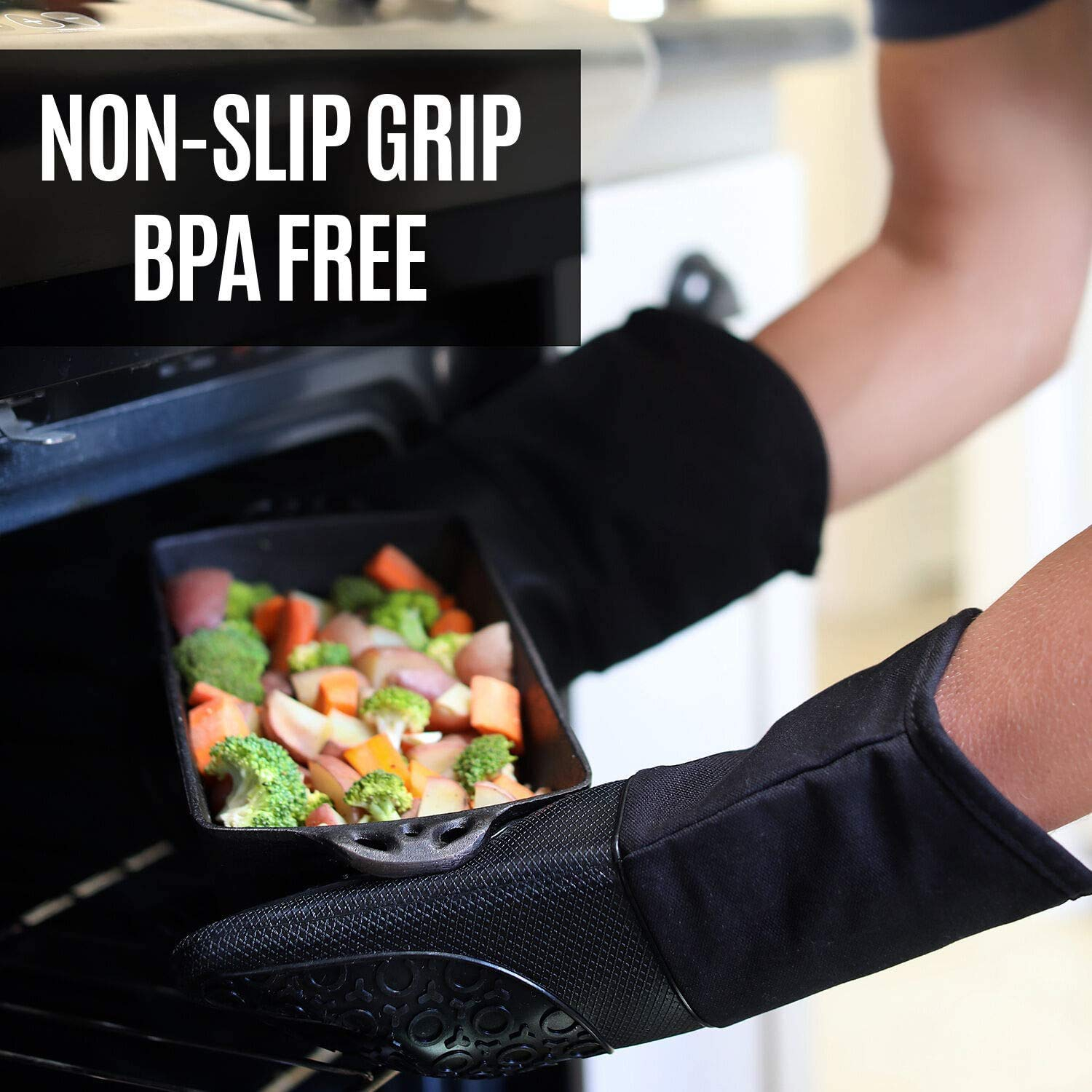 HOMWE Silicone Oven Mitts and Pot Holders, 4-Piece Set, Heavy Duty Cooking Gloves, Kitchen Counter Safe Trivet Mats, Advanced Heat Resistance, Non-Slip Textured Grip (Red)