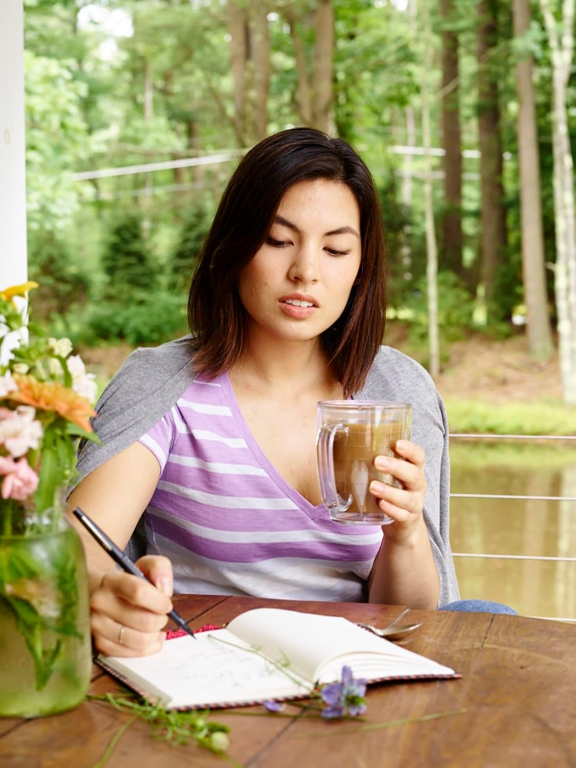 Tervis Made in USA Double Walled Clear & Colorful Tabletop Insulated Tumbler Cup Keeps Drinks Cold & Hot, 16oz Mug, Quartz