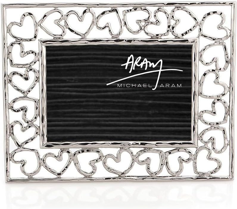 Silver 4x6 Heart Design Tabletop Photo Frame