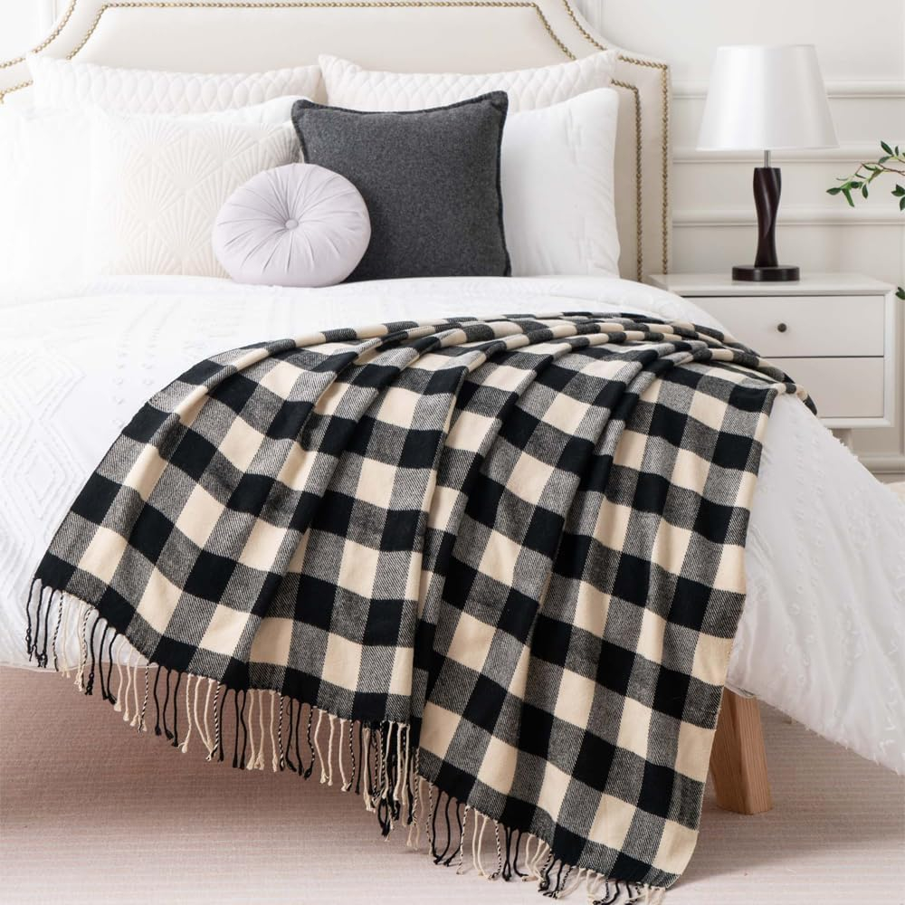 Battilo Classic Plaid Throw Blanket for Couch,Black&Beige,Buffalo Check Pattern Blanket for Picnic,50"x60"