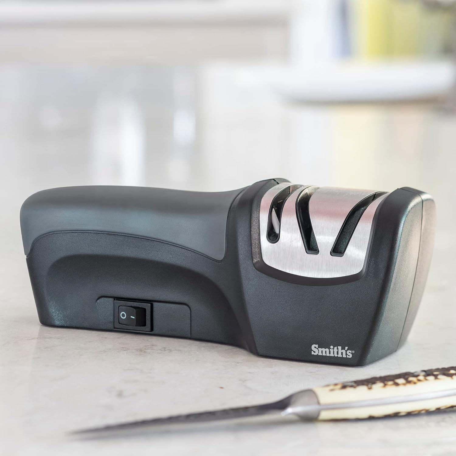 SMITH'S SELECT 50029 COMPACT ELECTRIC KNIFE SHARPENER BLACK