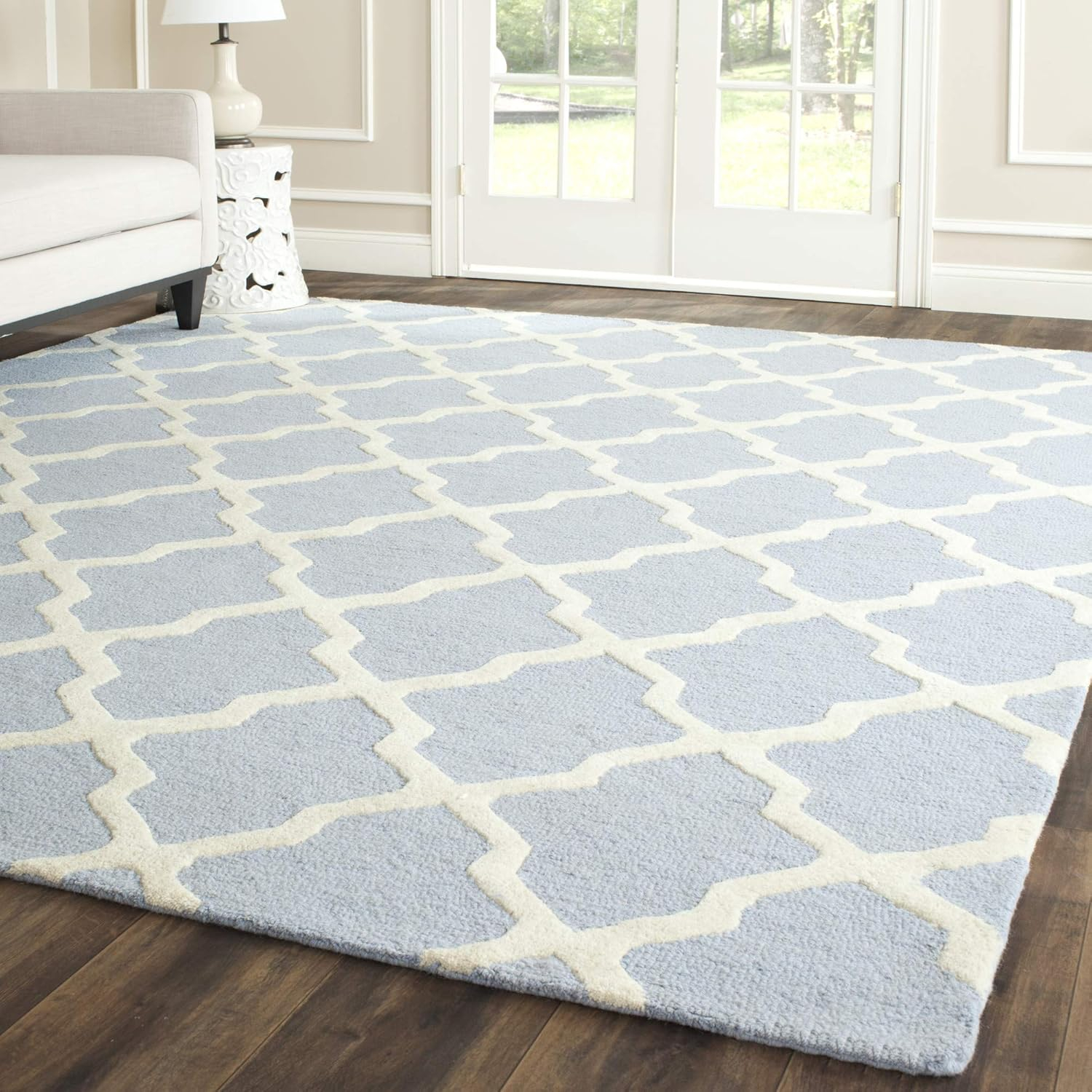 SAFAVIEH Cambridge Liam Geometric Wool Area Rug, Ivory/Beige, 8' x 10'