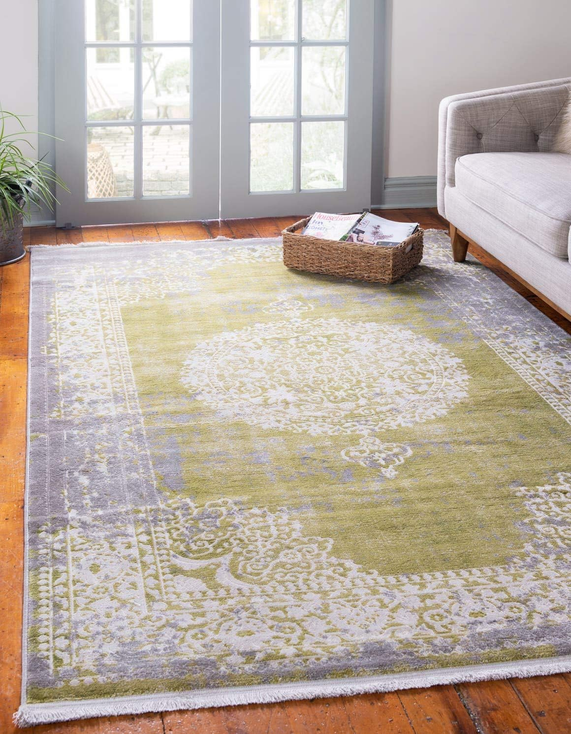 8' x 10' Green and Gray Abstract Synthetic Area Rug