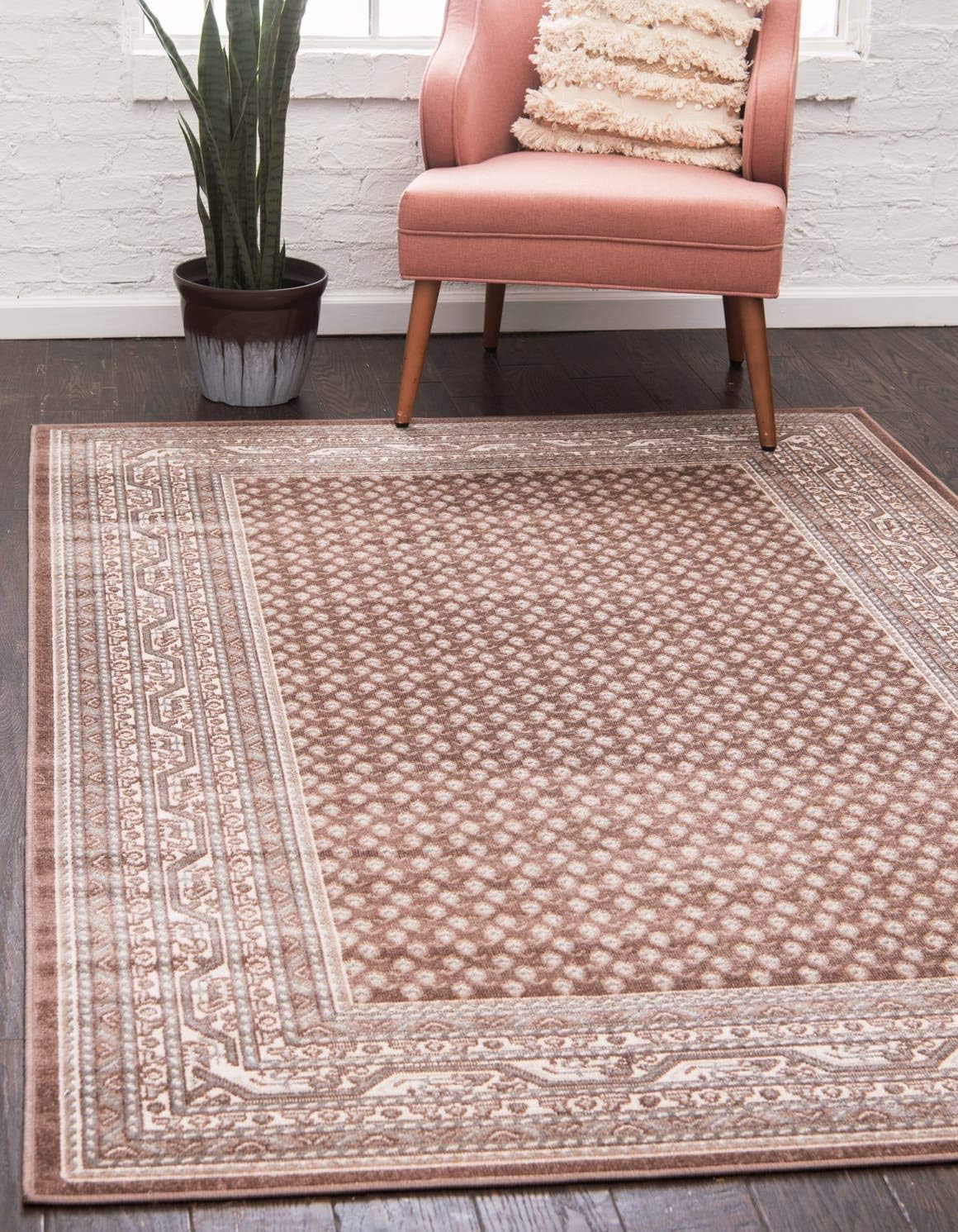 Williamsburg Allover Brown 4' 0 x 6' 0 Area Rug