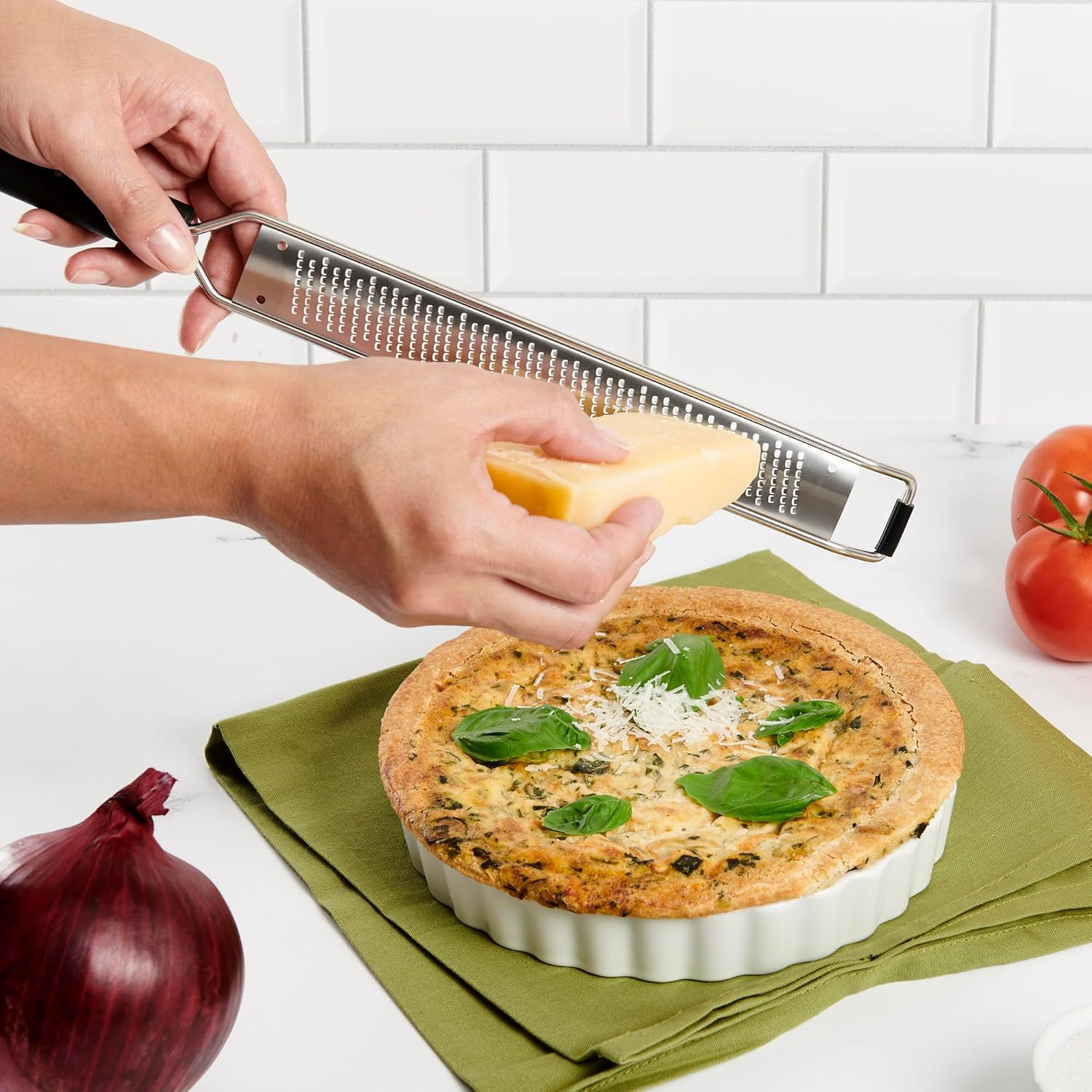 Black Handle Stainless Steel Fine Etched Grater Zester with Cover
