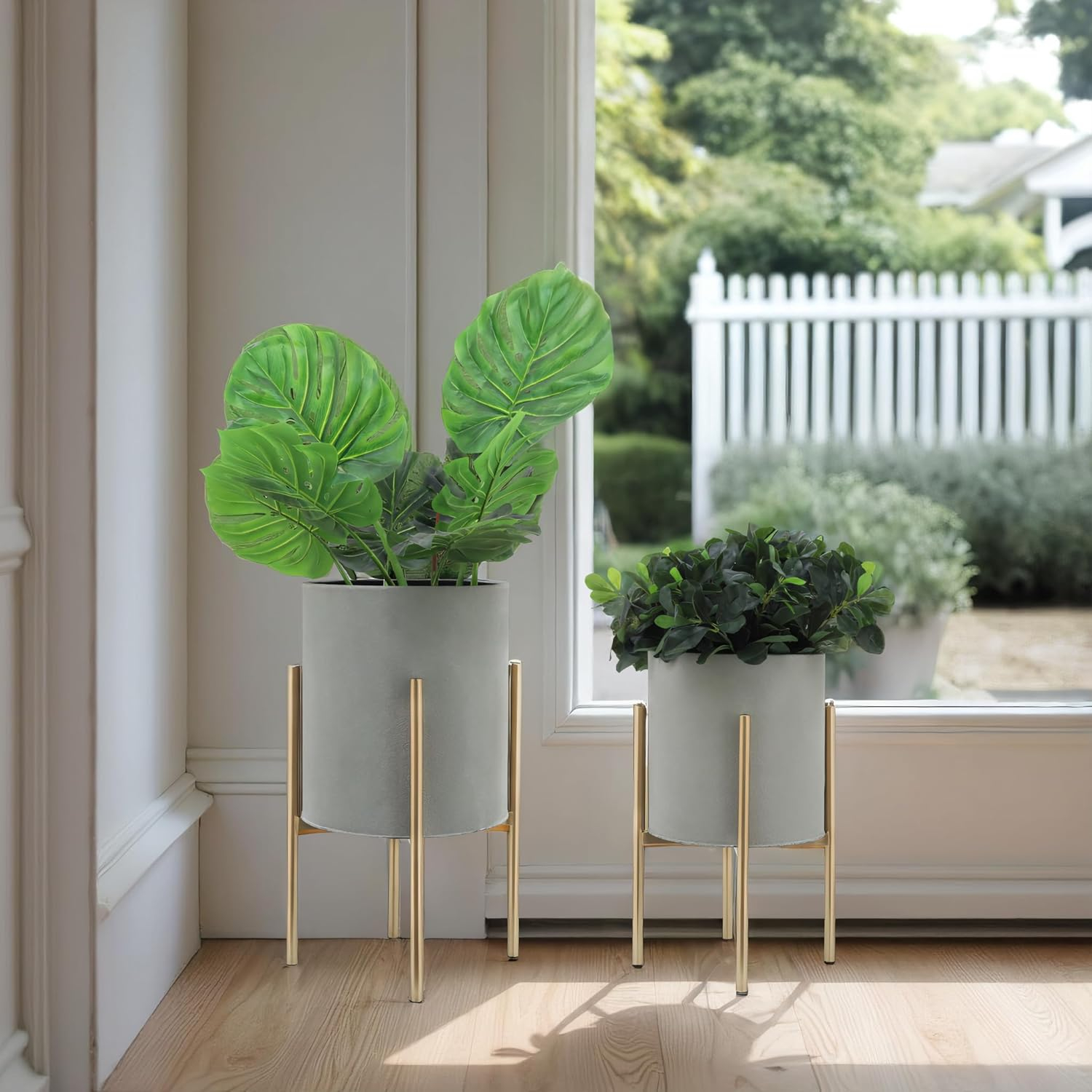 Sagebrook Home Set Of 2 Planter On Metal Stand, Putty/Gold, Round, Iron, Contemporary, 23"H, Solid Color