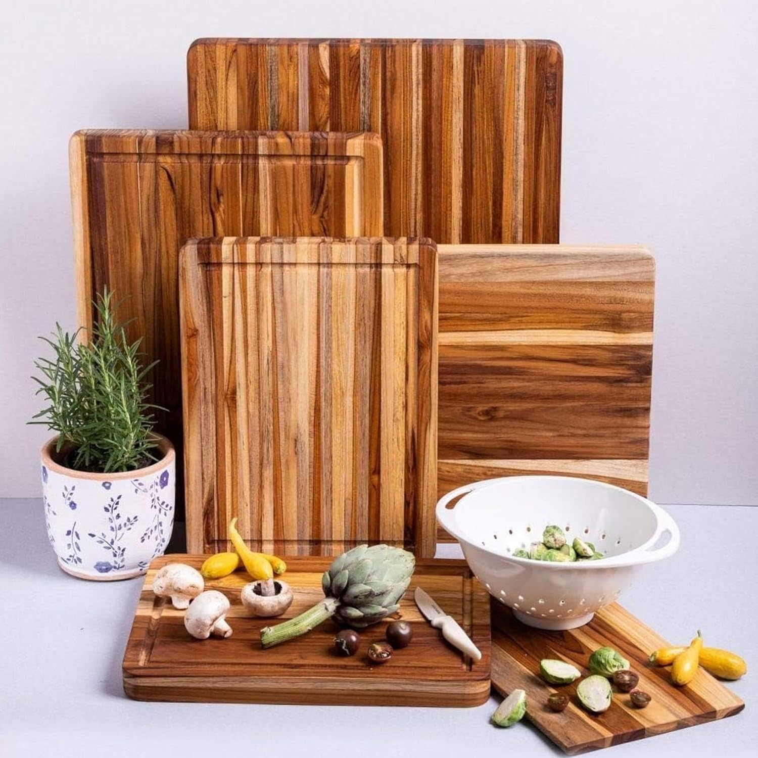 Teakhaus Cutting Board - Medium (M) Wood Cutting Board with Juice Groove and Grip Handles - 18”L x 14”W - Thin, Lightweight, Reversible Teak Edge Grain Wood - Knife Friendly - FSC Certified