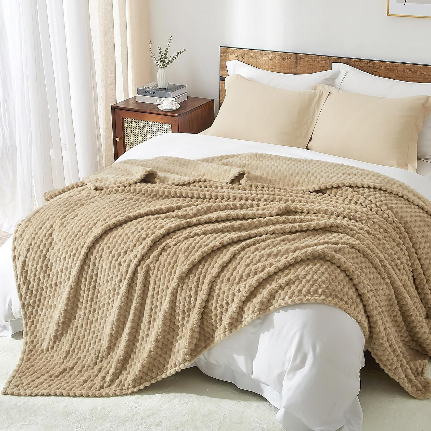 PHF Ultra Soft Flannel Fleece Blanket King Size, Lightweight 3D Jacquard Fleece Blanket, No Shedding, No Pilling, Luxury 340GSM Aesthetic Fluffy Cozy for Bed Room Decor, 108"x90", Camel/Light Khaki