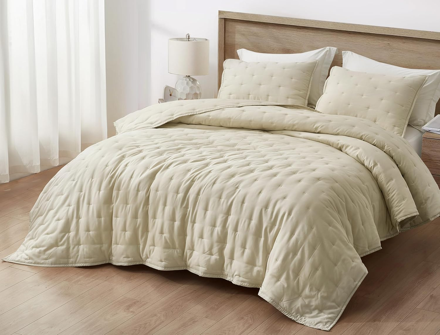 Chezmoi Collection Glen 3-Piece Crescent Stitched Quilt Set, Queen Size, Sand, Rayon Derived from Bamboo & Polyester Blended, Soft Breathable Cooling Bedspread for Hot Sleepers