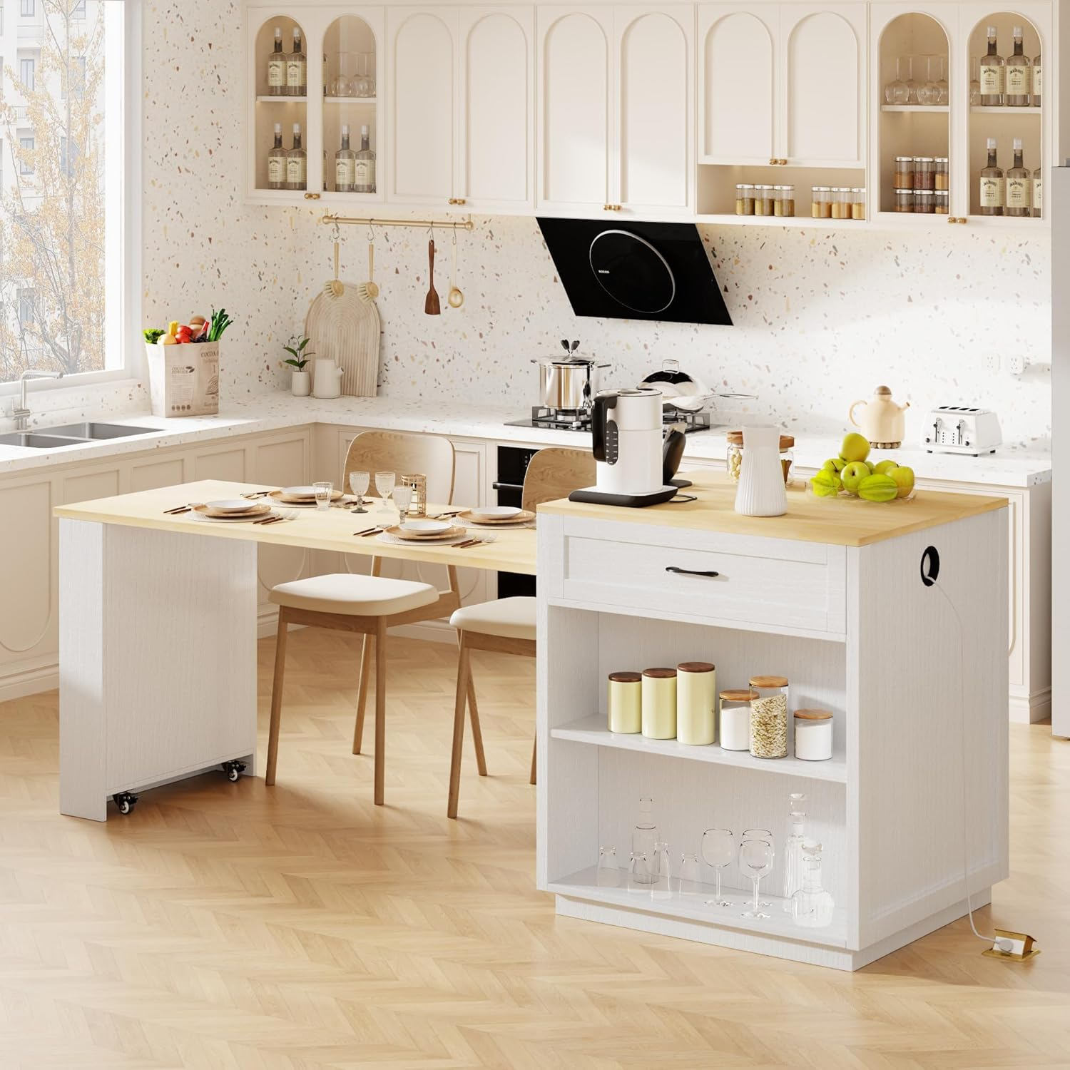 Harper & Bright Designs Isla de Cocina con Mesa de Comedor Extensible para 4-6 Personas, Mesa de Cocina de Imitación Mábil con Toma de Corriente, Isla de Cocina con Cajones de Almacenamiento y Estantes, Roble Blanco