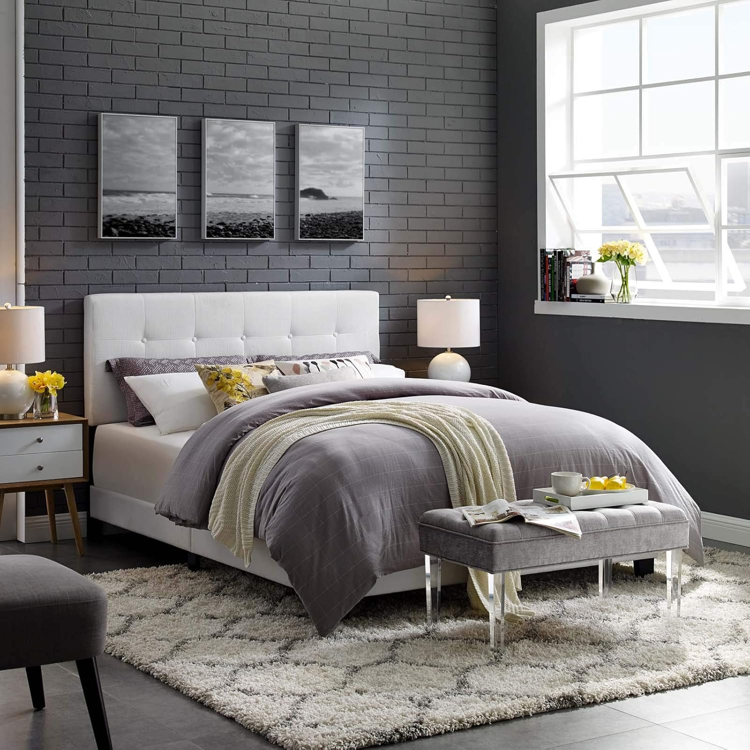 Modway Amira Full Modern Upholstered Polyester Fabric Bed in White