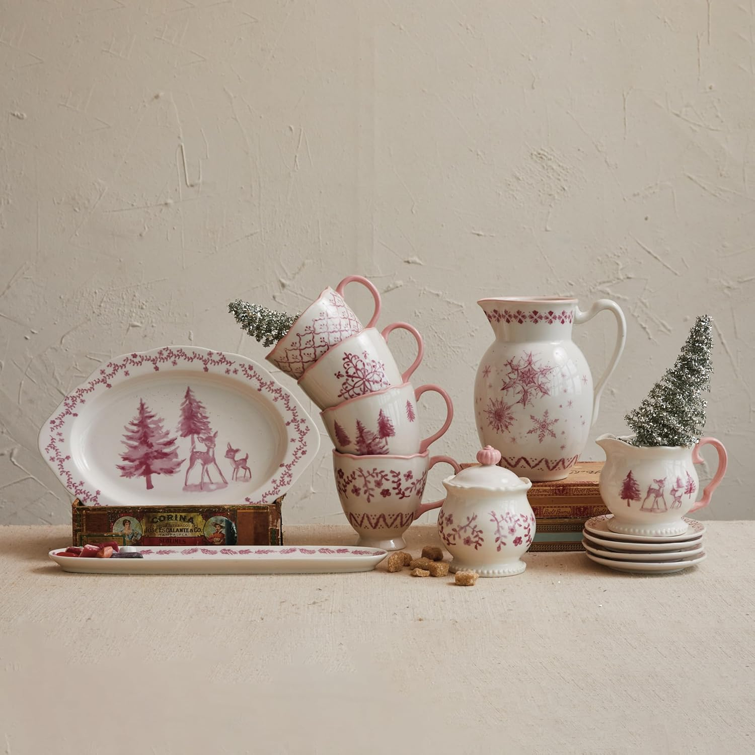 Creative Co-Op Stoneware Creamer and Sugar Pot Set, Pink and Cream, Set of 2
