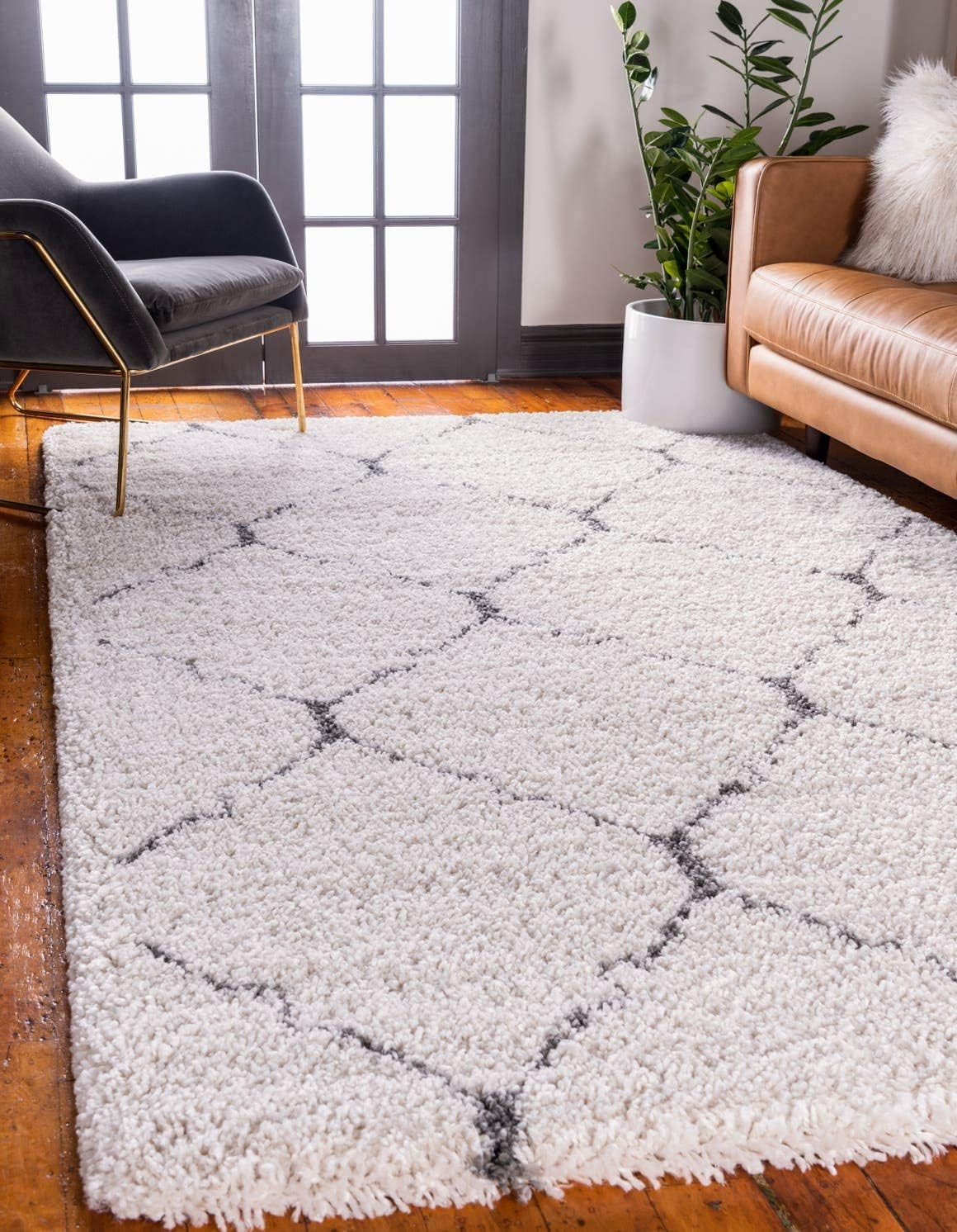 Unique Loom Rabat Shag Collection Modern Tribal Moroccan Inspired Plush & Soft Lattice Design Area Rug (5' 0 x 8' 0 Rectangular, Ivory/ Gray)
