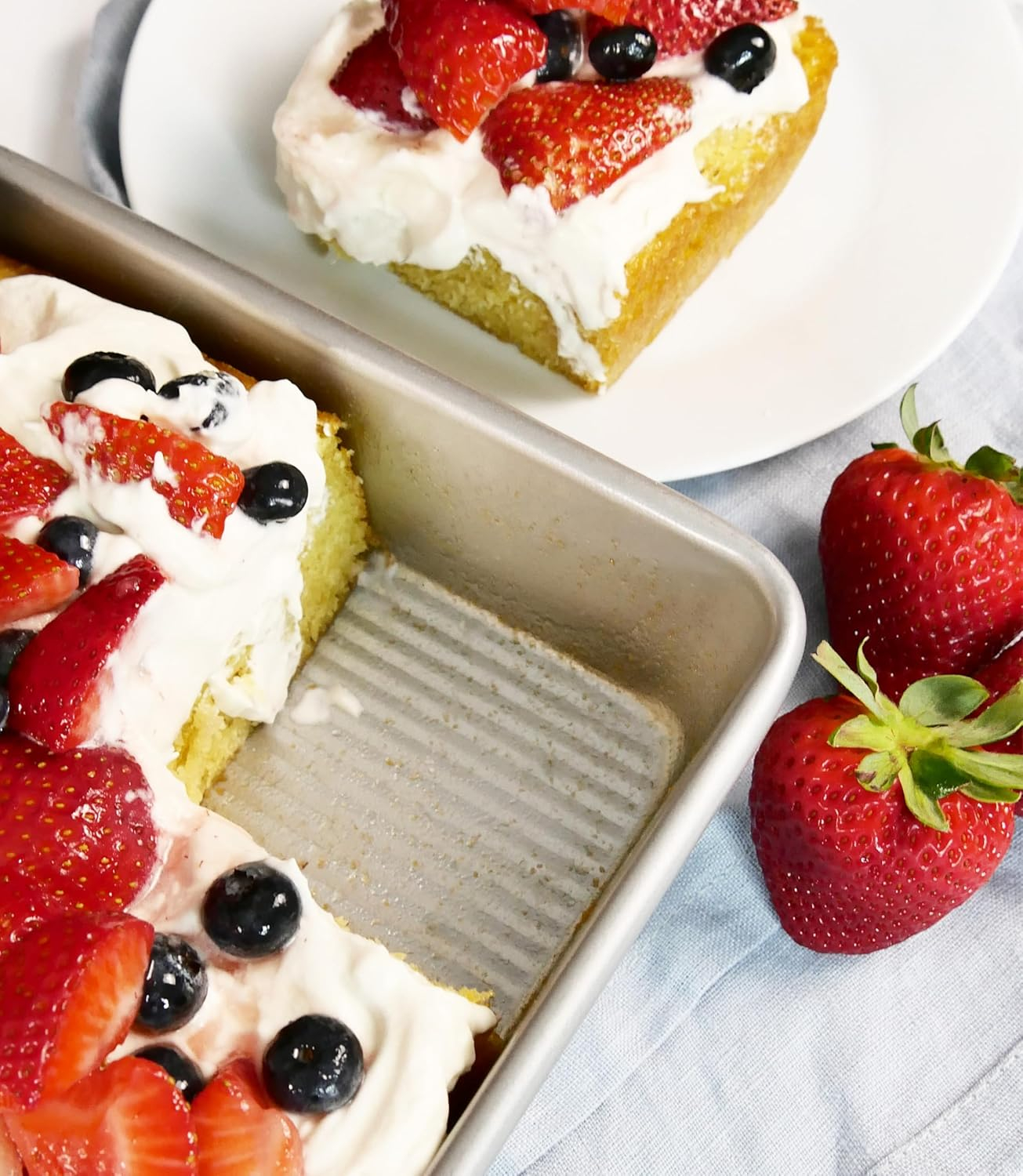 USA Pan Bakeware Seamless Nonstick 8 Inch Square Cake Pan, Aluminized Steel