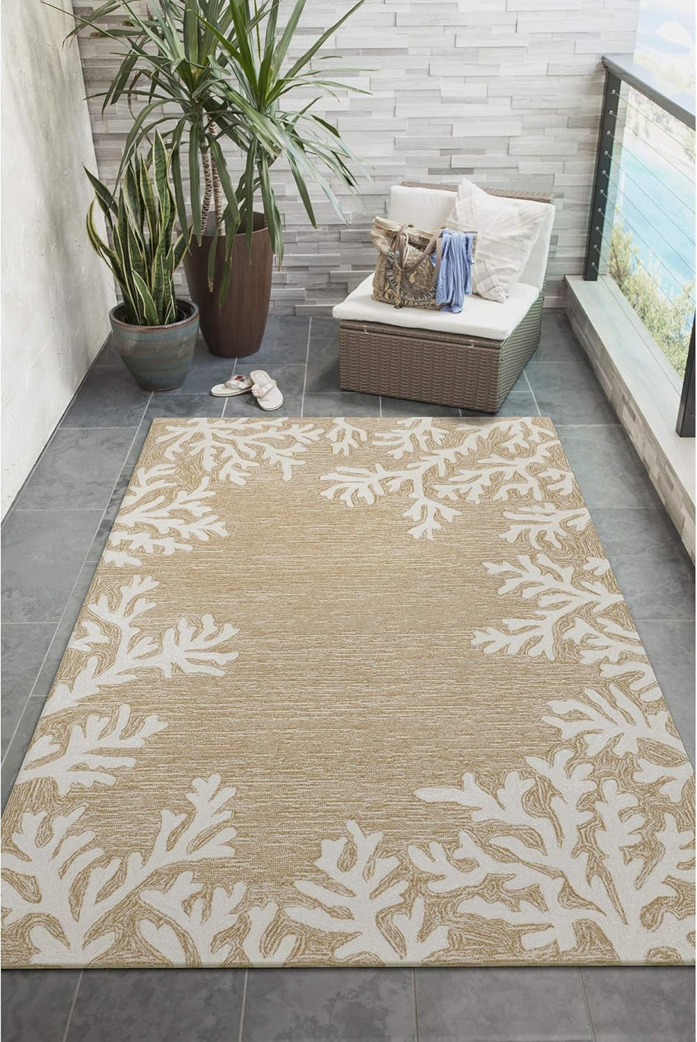 Liora Manne Capri Coral Border Indoor Outdoor Area Rug Neutral