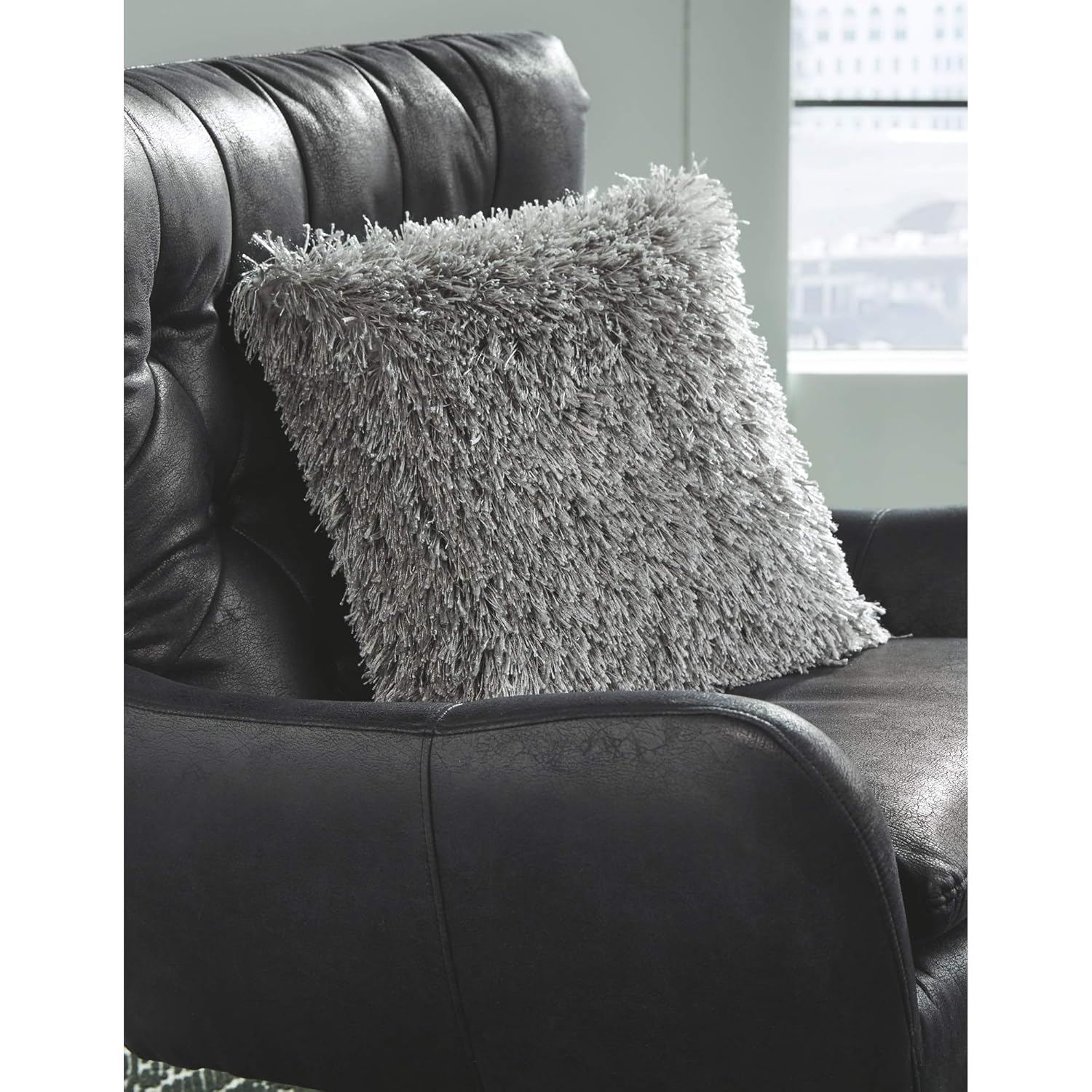 Jasmen Throw Pillow
