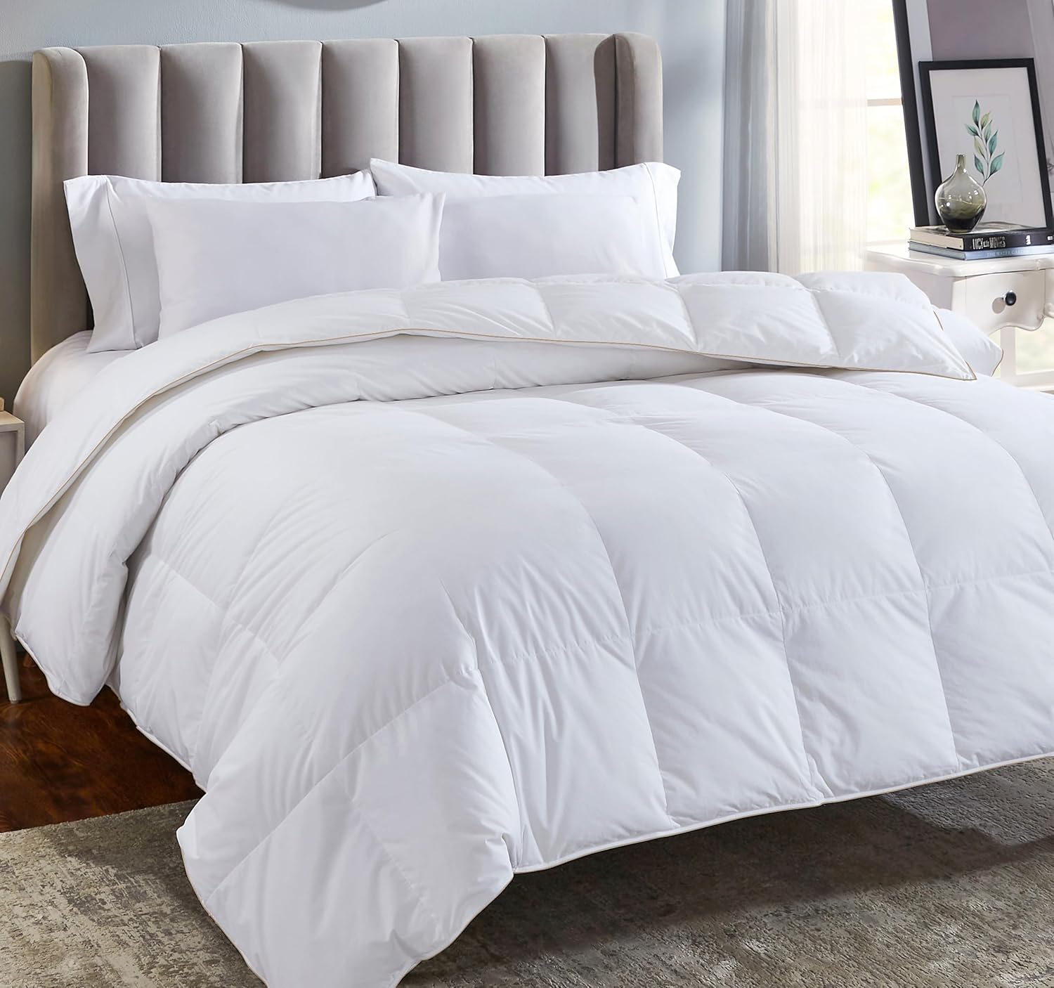 Ultra Luxury White Down Comforter - Super Soft & Fluffy, 46 OZ Fill Weight, 650+ Fill Power, Breathable 100% Pure Egyptian Cotton Shell, Premium Duvet Insert - Full / Queen Size
