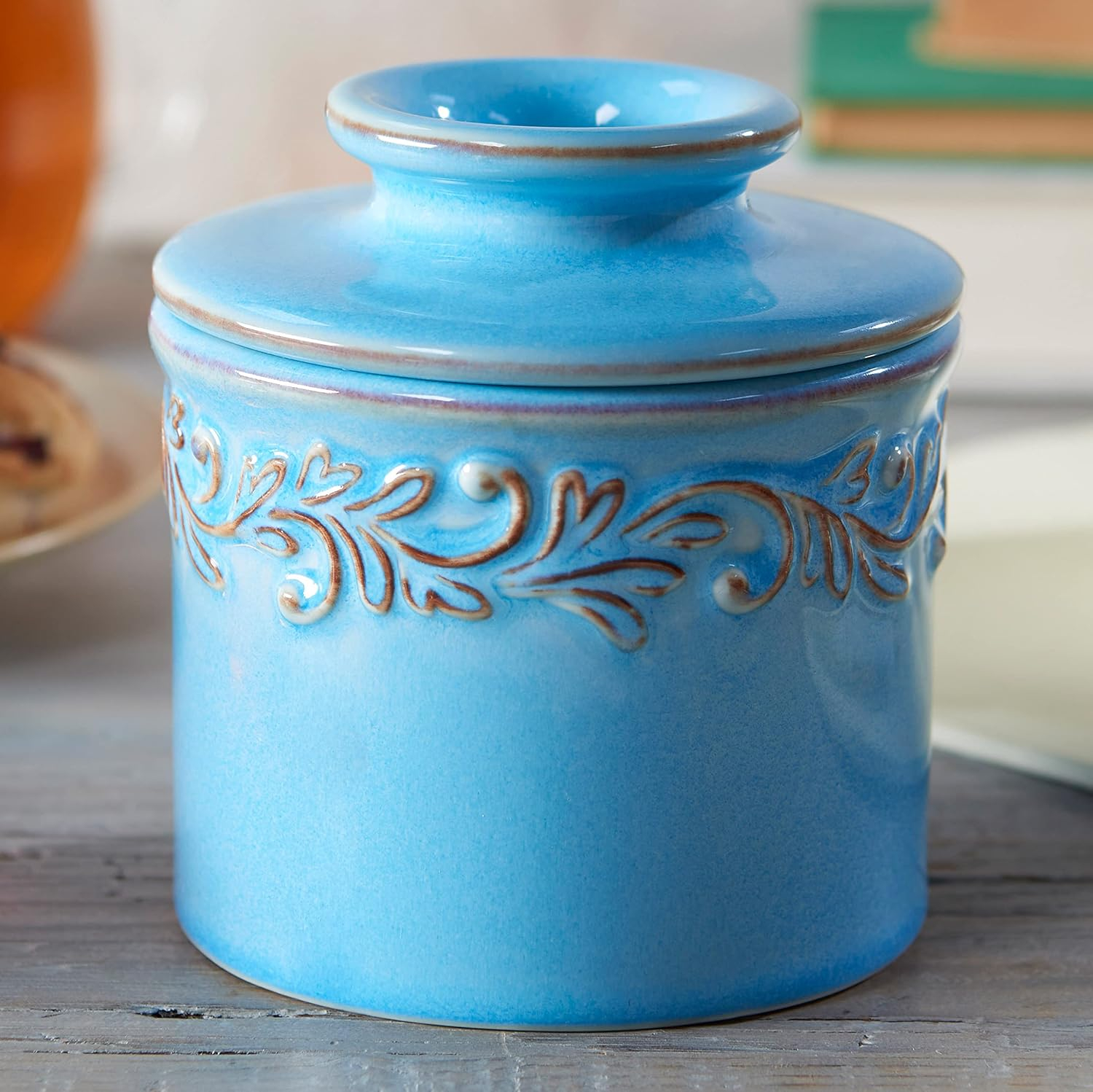 Light Powder Blue Ceramic Round Butter Dish with Lid