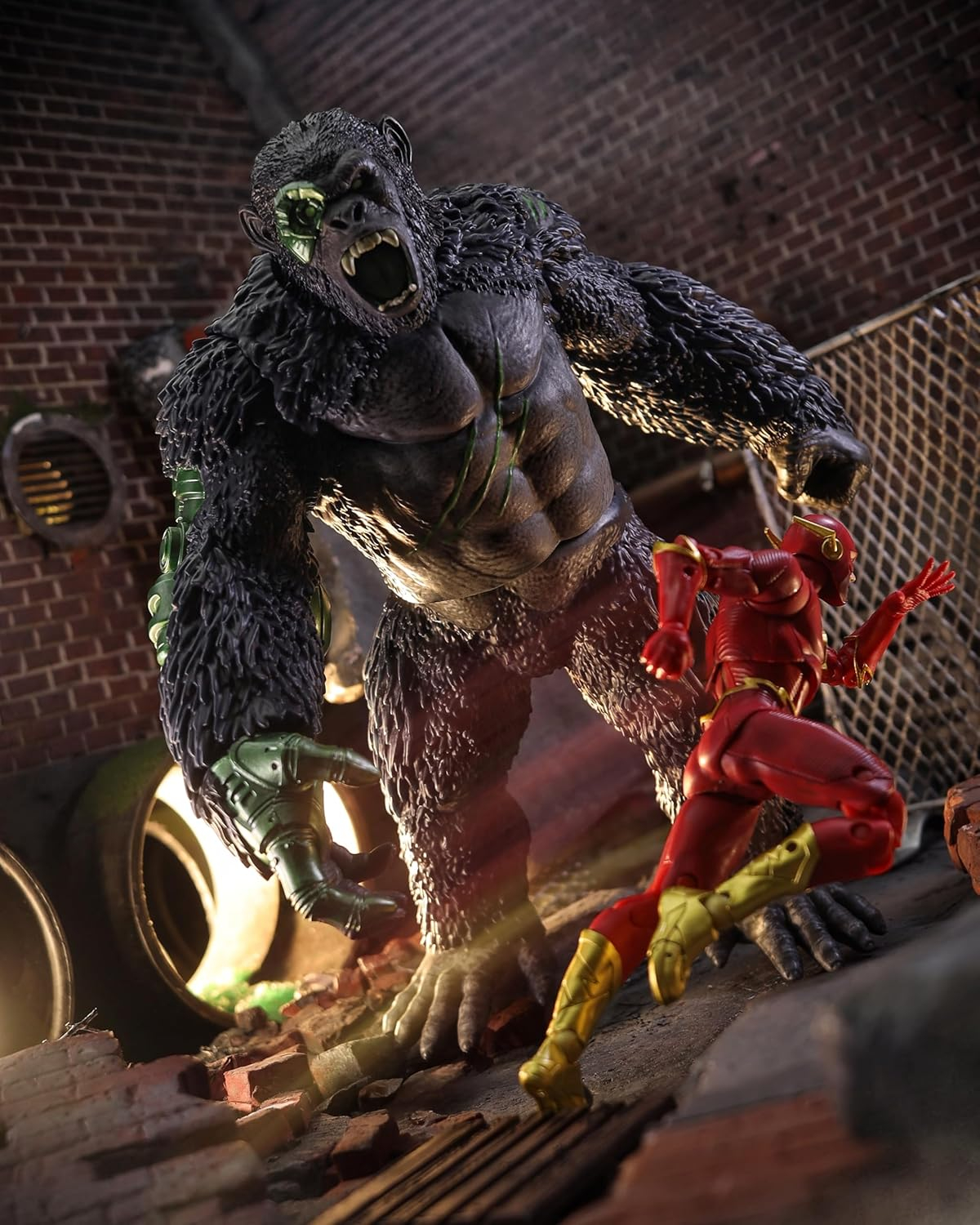Titano vs The Flash (DC Multiverse) 2-Pack 7" Figure - McFarlane Toys