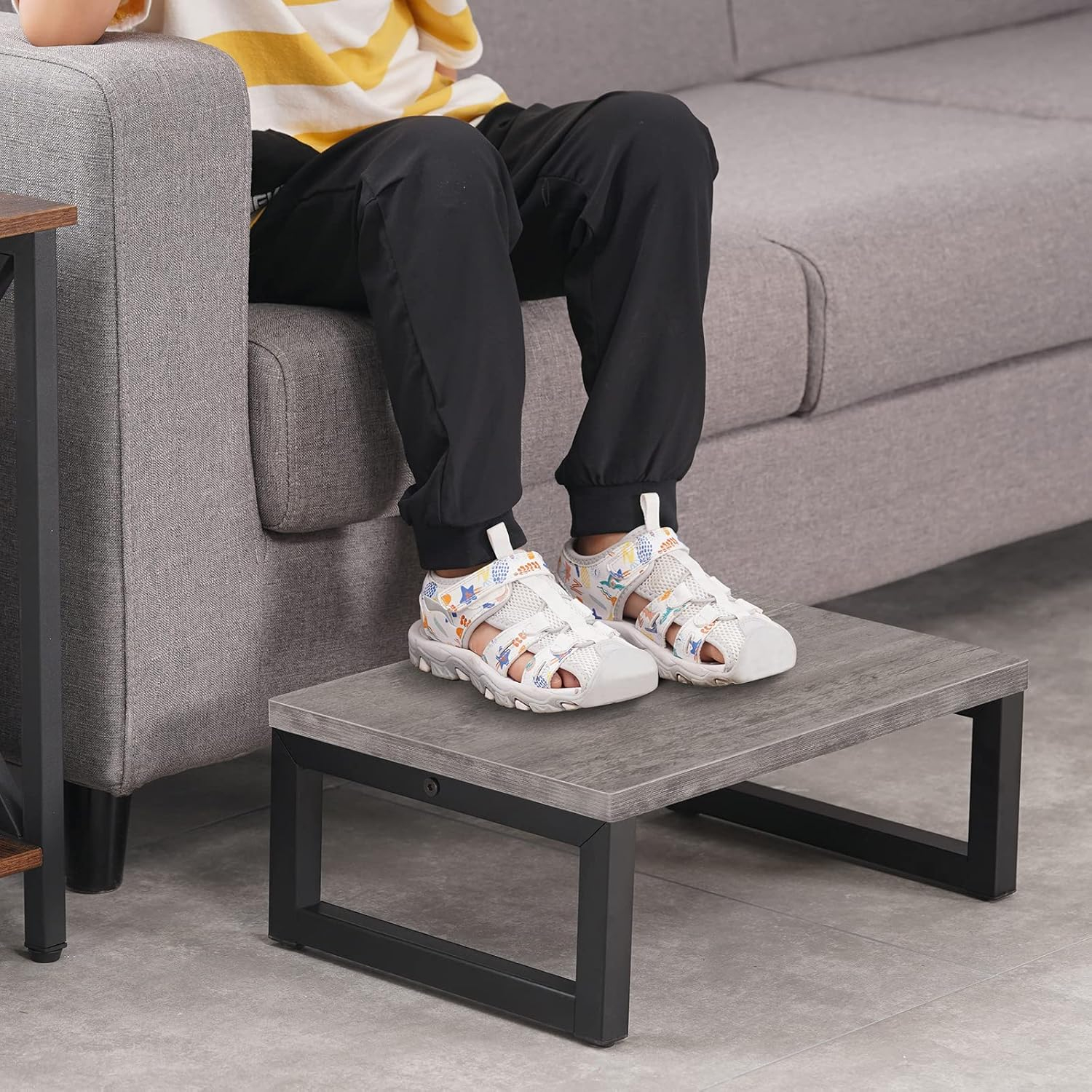 Snughome Wooden Step Stools for Adults Kids, Solid Portable Wooden Bedside Step Stool Adults Hold Up to 350 lb, One Step Foot Stool for Kitchen, Bedroom, Living Room, Bathroom - Self-Assembly(Grey)