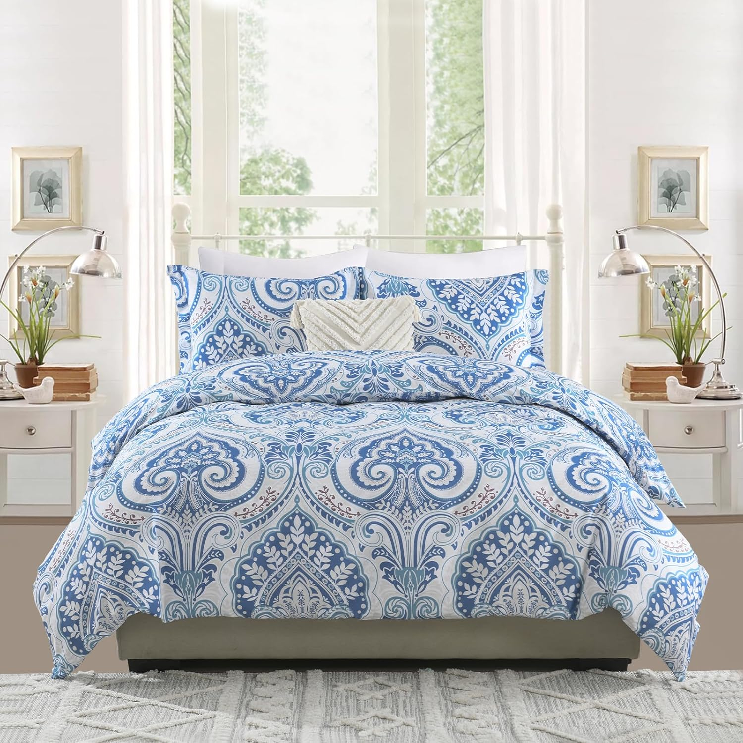 Blue and White Damask Queen Size Microfiber Duvet Cover Set